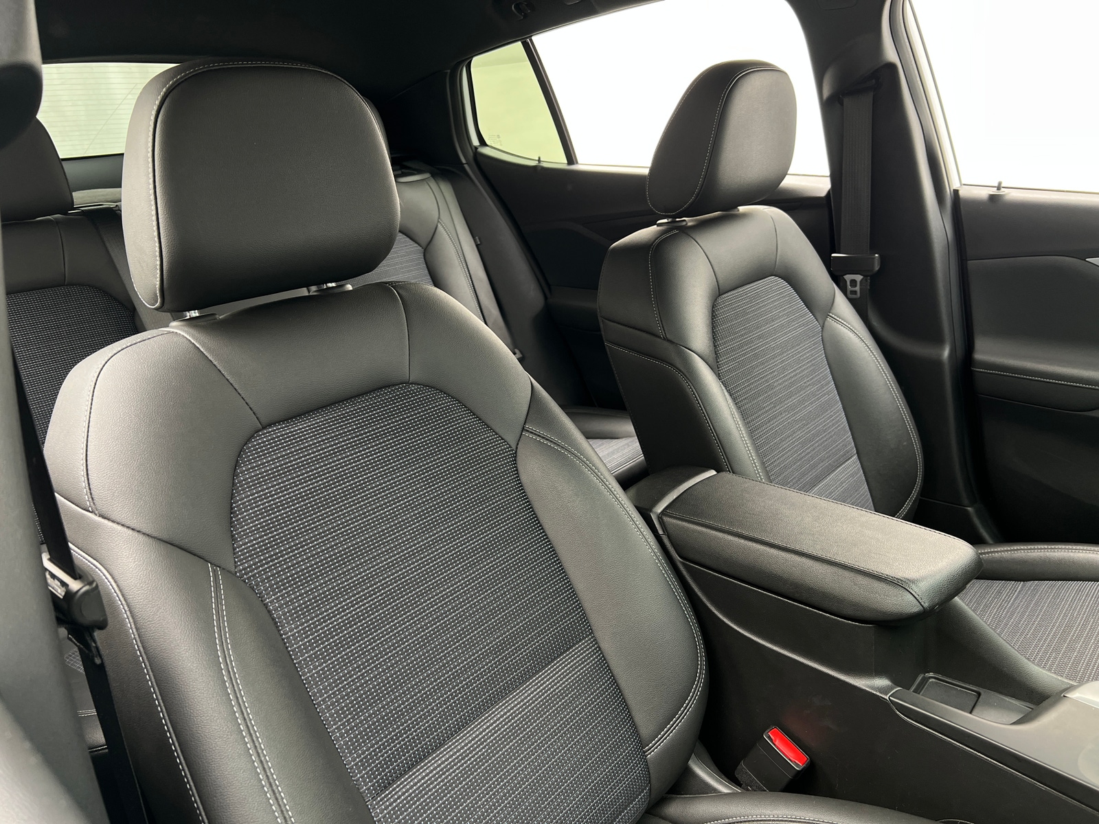 Thumbnail: 2025 Buick Envista - 2