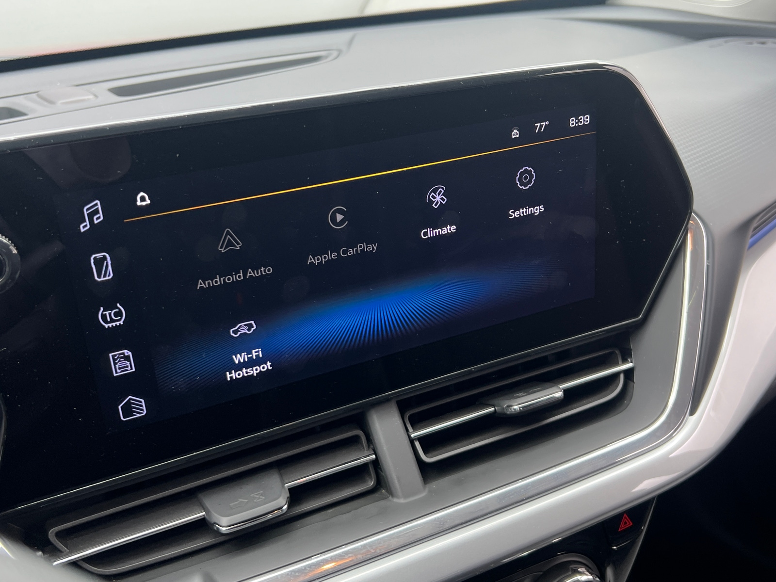 Thumbnail: 2025 Chevrolet Trax - 4