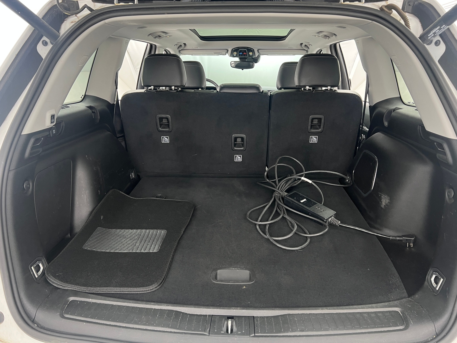 Thumbnail: 2022 Jeep Grand Cherokee - 6