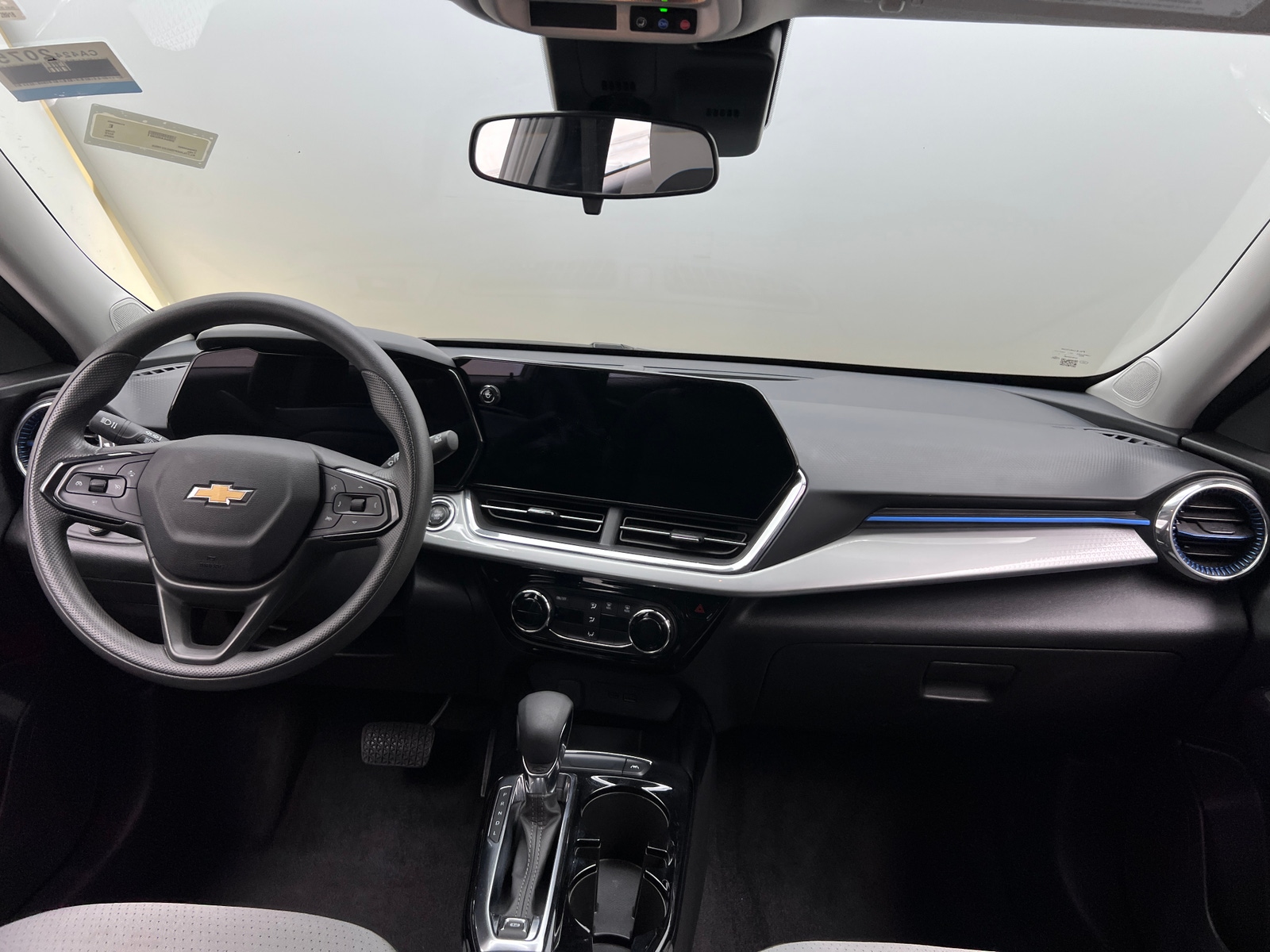 Thumbnail: 2025 Chevrolet Trax - 3