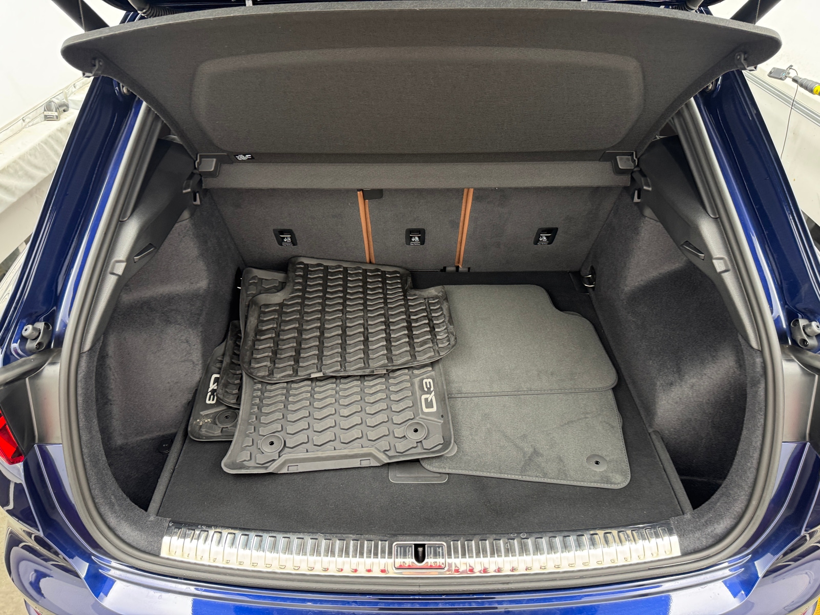 Thumbnail: 2024 Audi Q3 - 6