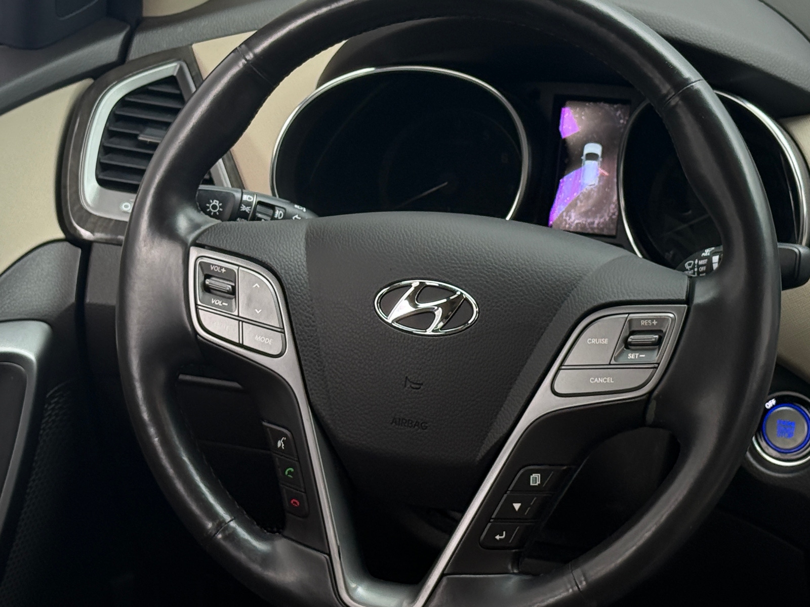 Thumbnail: 2017 Hyundai Santa Fe - 4