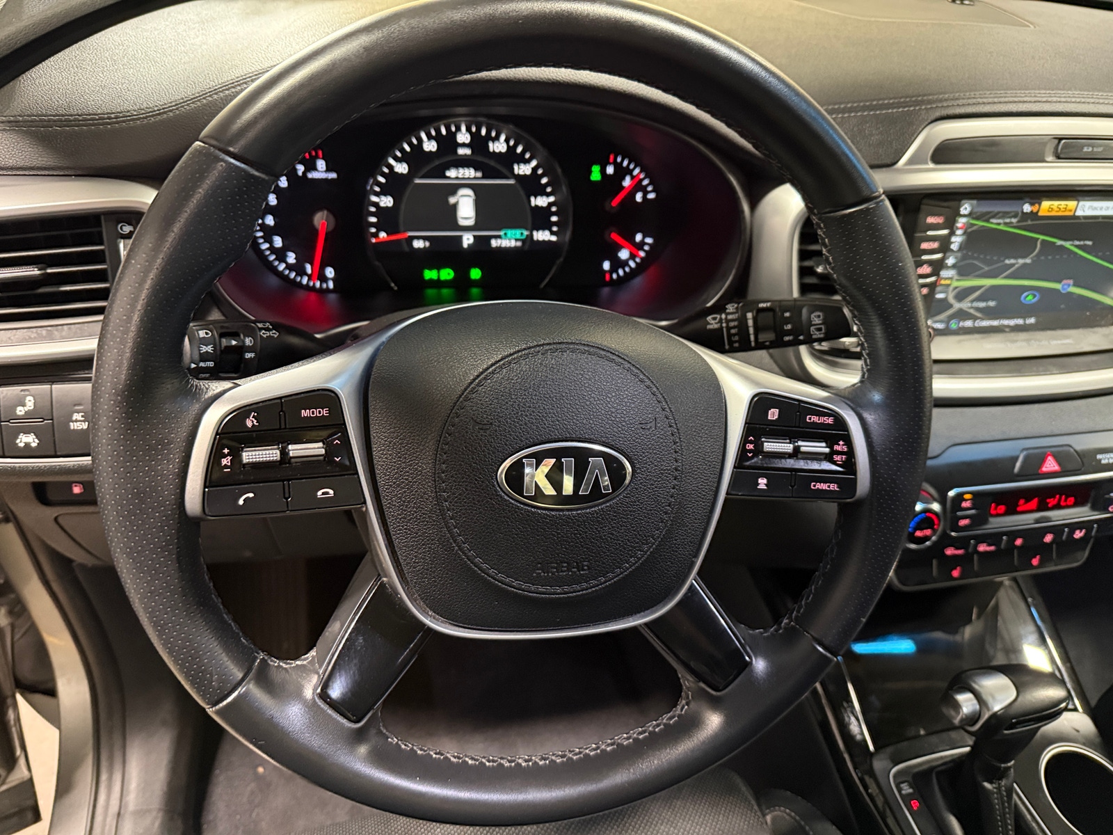 Thumbnail: 2019 Kia Sorento - 4