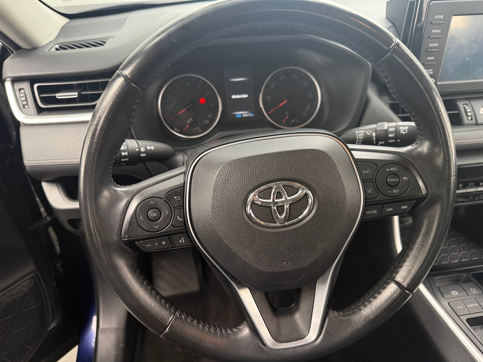 Thumbnail: 2019 Toyota RAV4 - 4