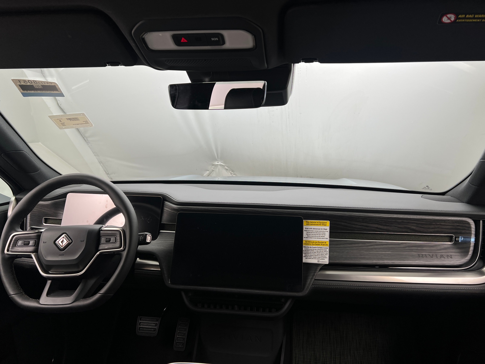 Thumbnail: 2026 Rivian R1S - 2