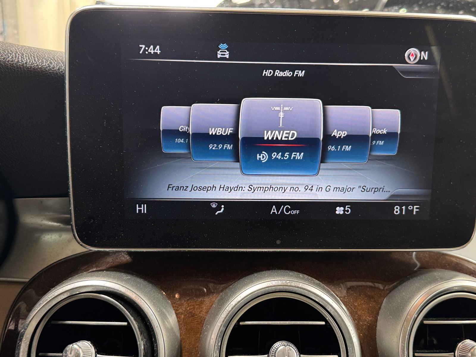 Thumbnail: 2019 Mercedes-Benz GLC - 3