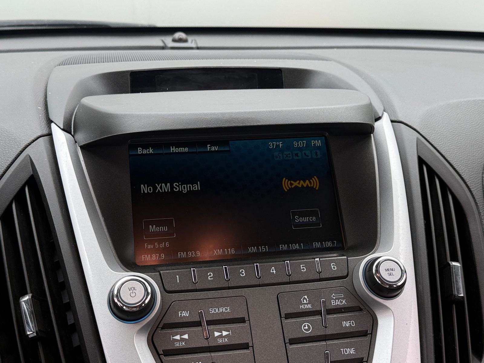 Thumbnail: 2015 Chevrolet Equinox - 3