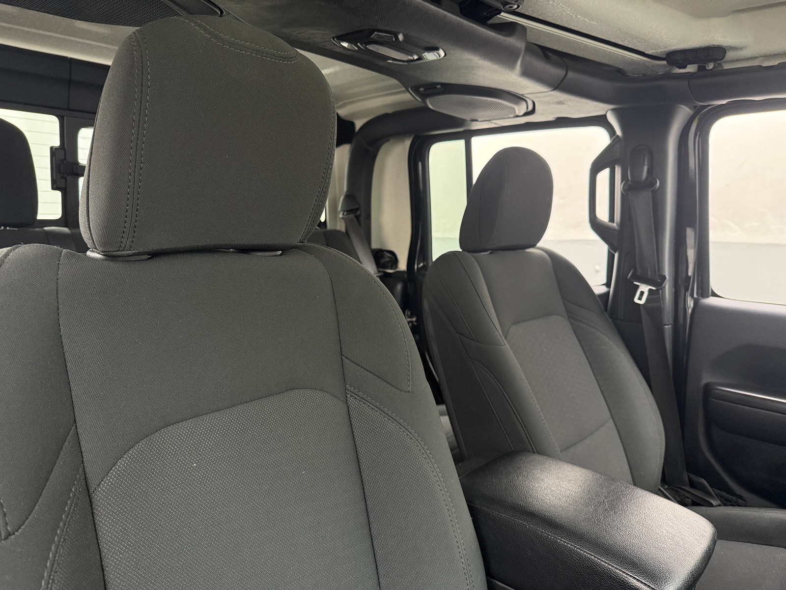 Thumbnail: 2020 Jeep Gladiator - 2