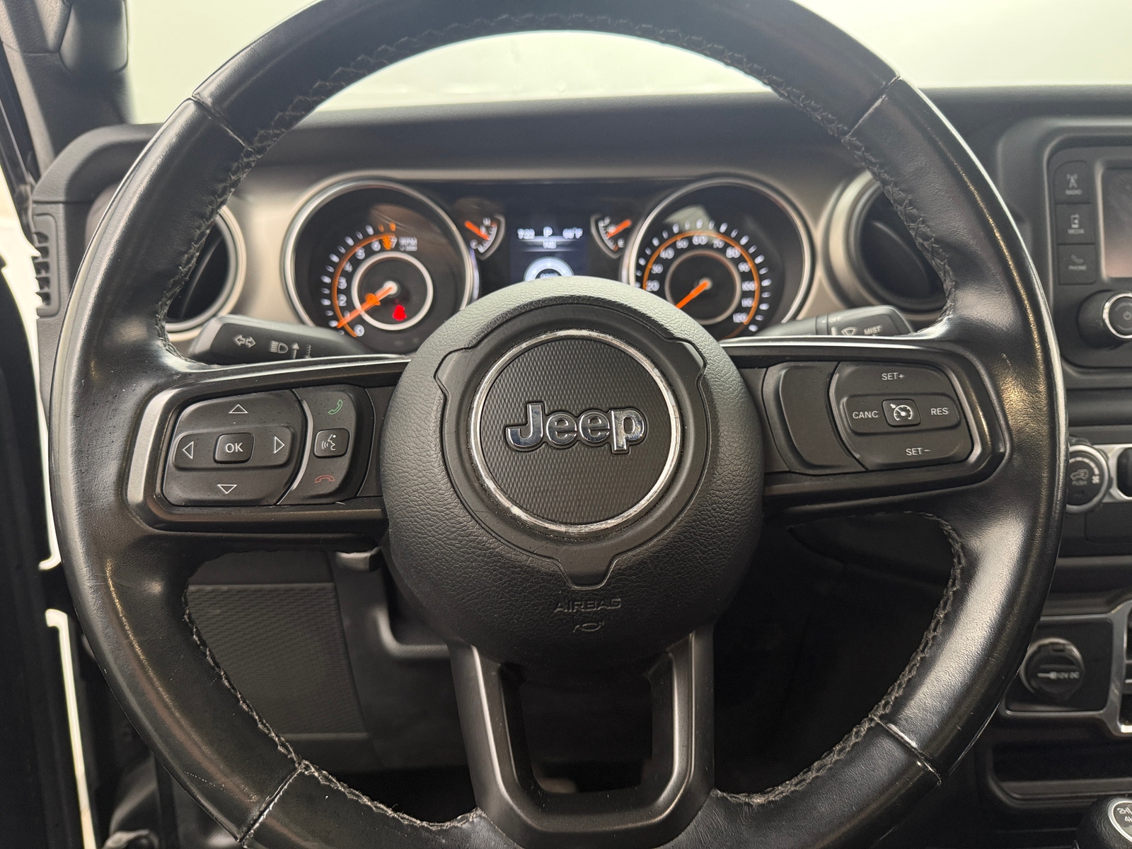 Thumbnail: 2020 Jeep Gladiator - 5