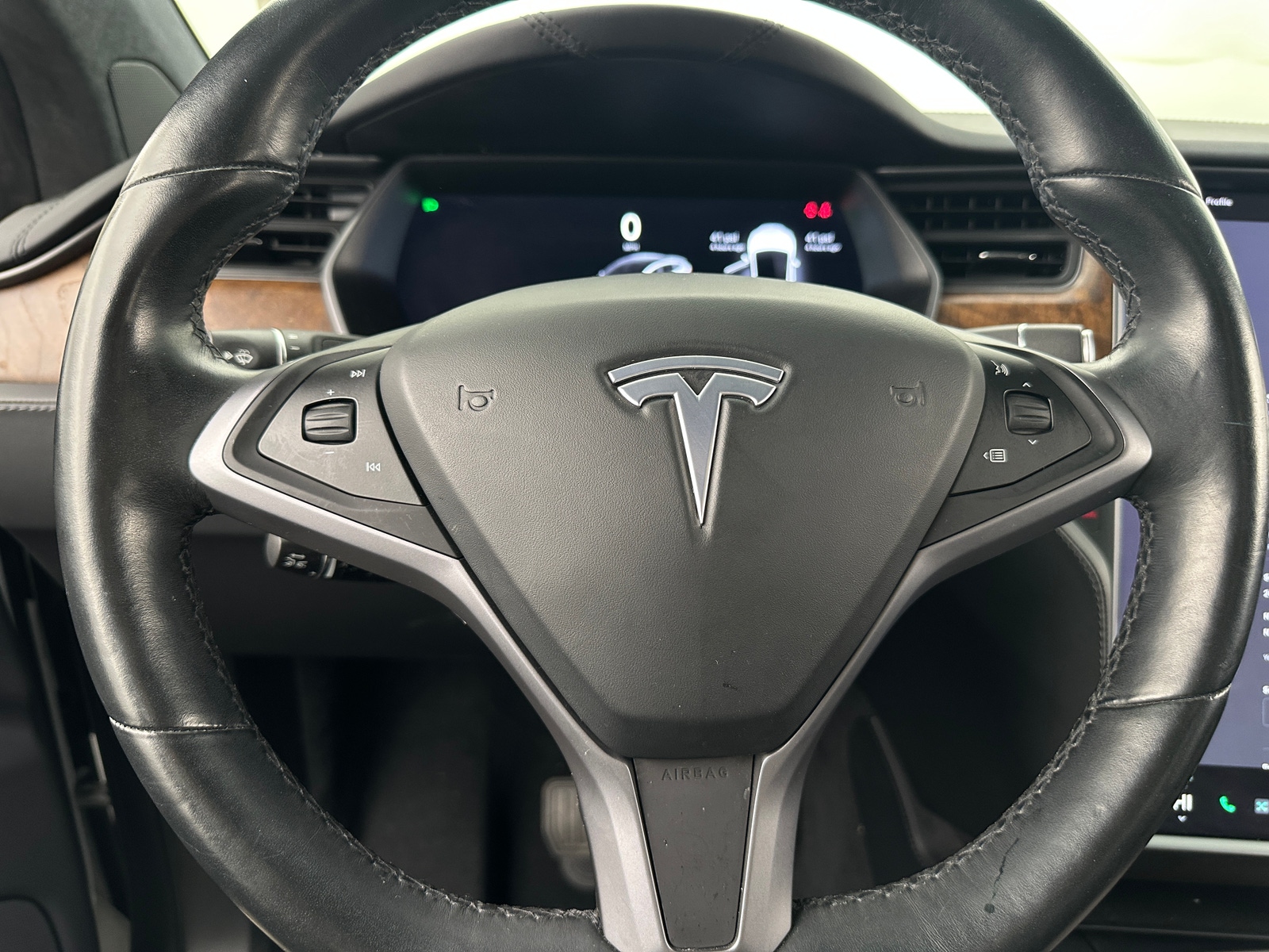 Thumbnail: 2020 Tesla Model X - 4