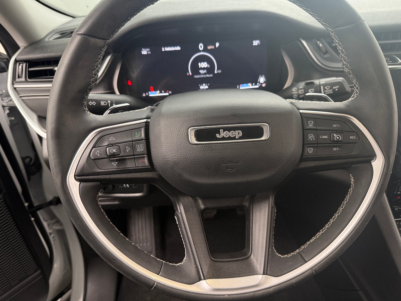 Thumbnail: 2023 Jeep Grand Cherokee L - 5