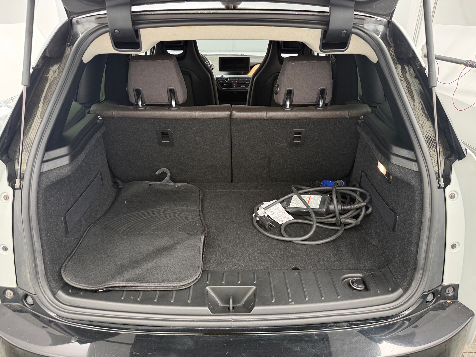 Thumbnail: 2016 BMW i3 - 6