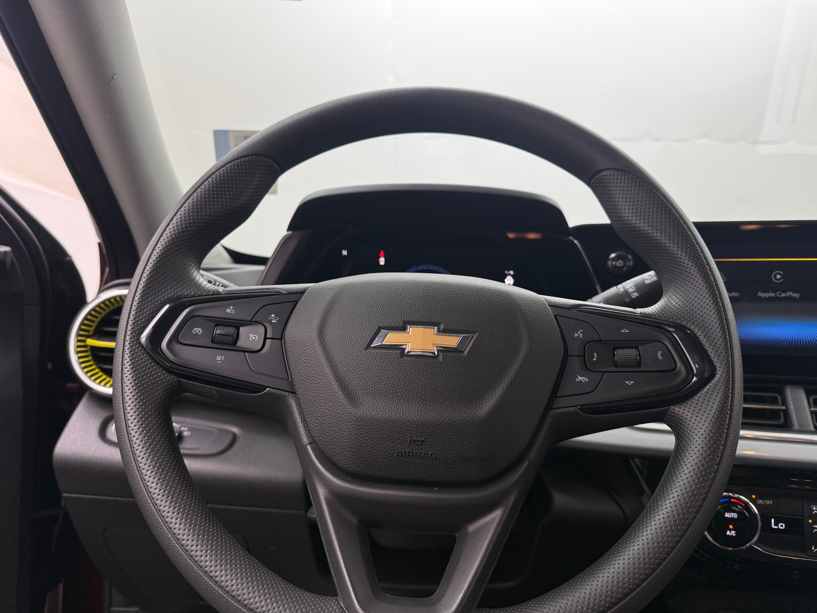 Thumbnail: 2024 Chevrolet Trax - 5