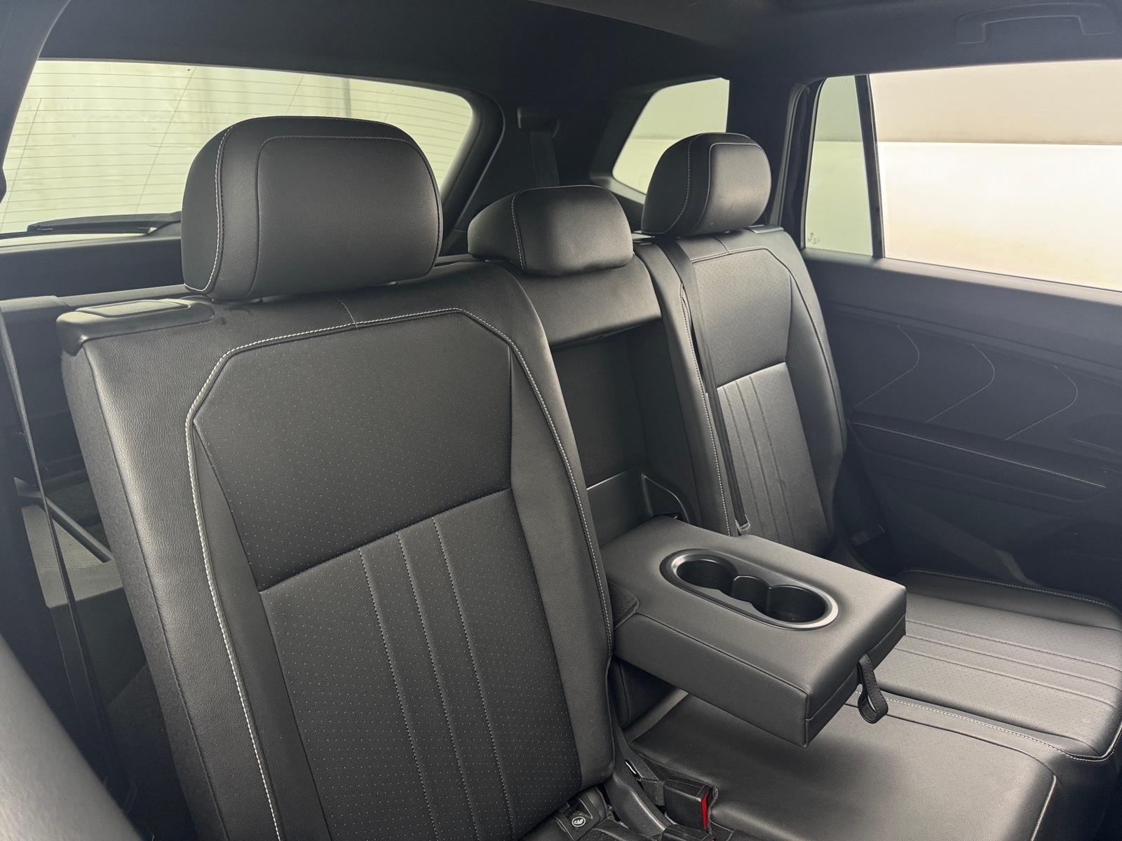 Thumbnail: 2023 Volkswagen Tiguan - 5