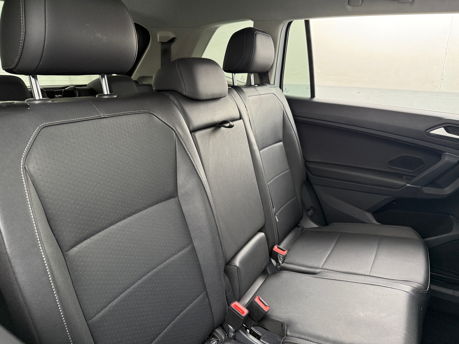 Thumbnail: 2020 Volkswagen Tiguan - 5