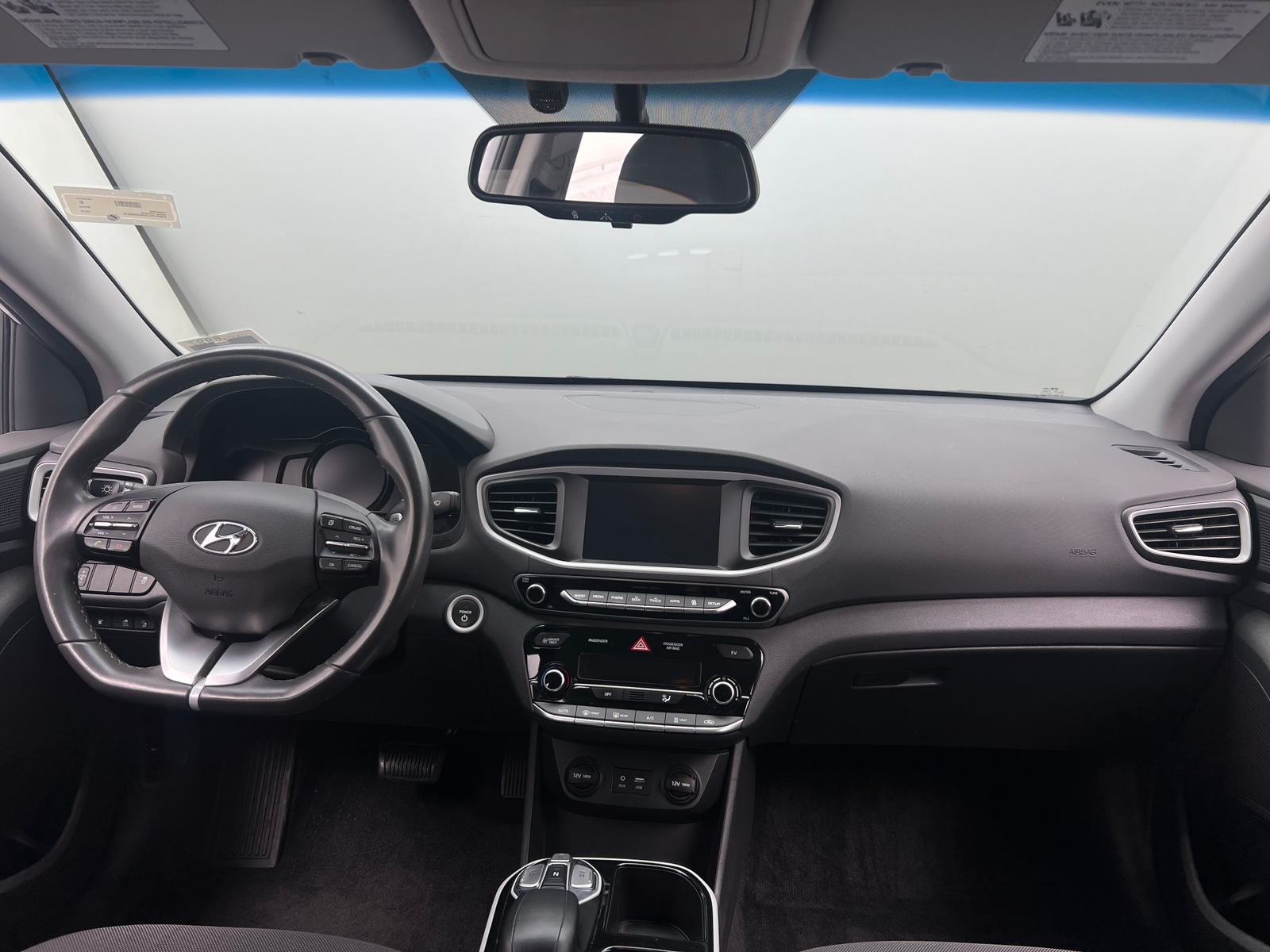 Thumbnail: 2019 Hyundai Ioniq - 3