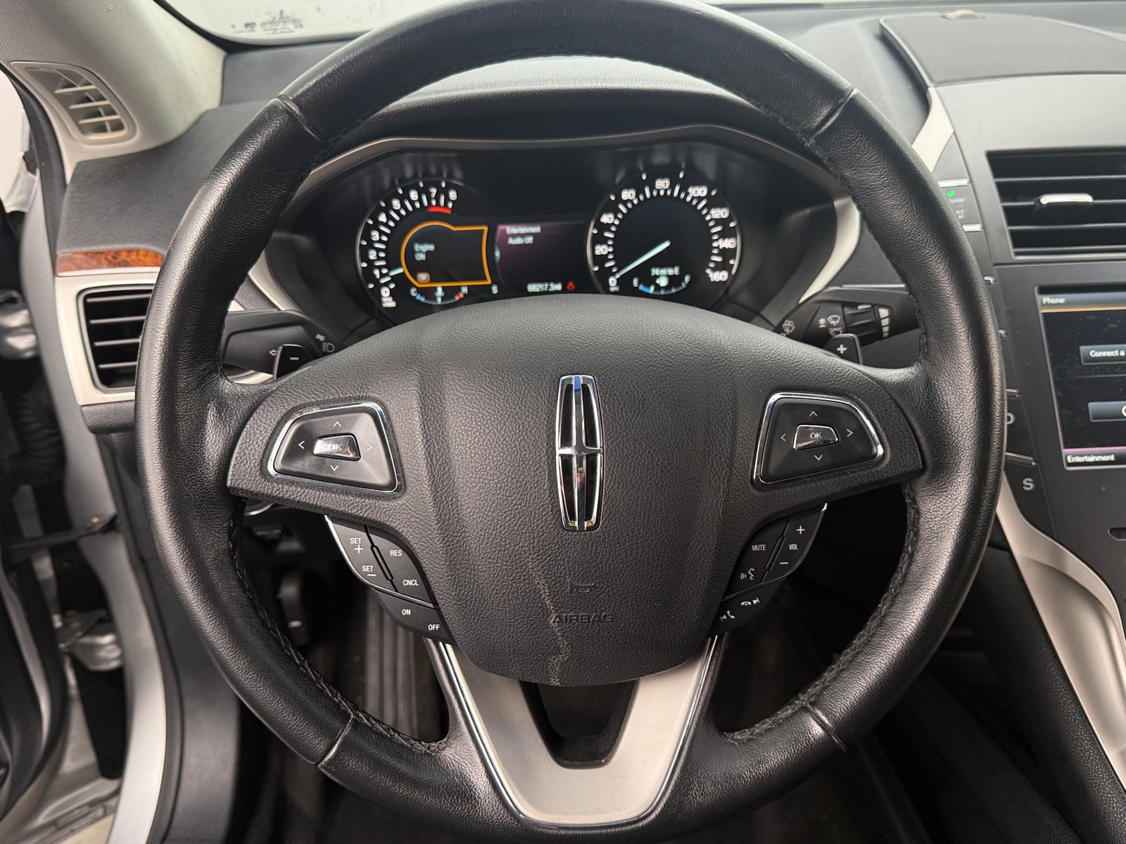 Thumbnail: 2016 Lincoln MKZ - 4