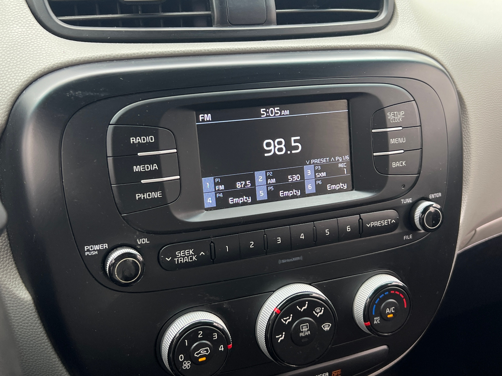 Thumbnail: 2018 Kia Soul - 4