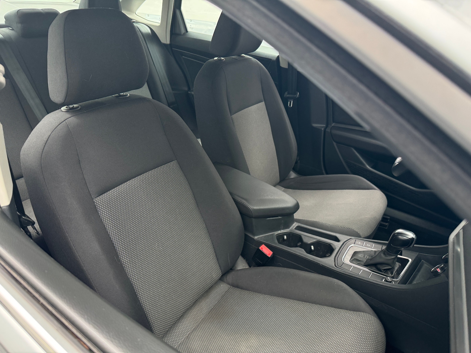 Thumbnail: 2019 Volkswagen Jetta - 2