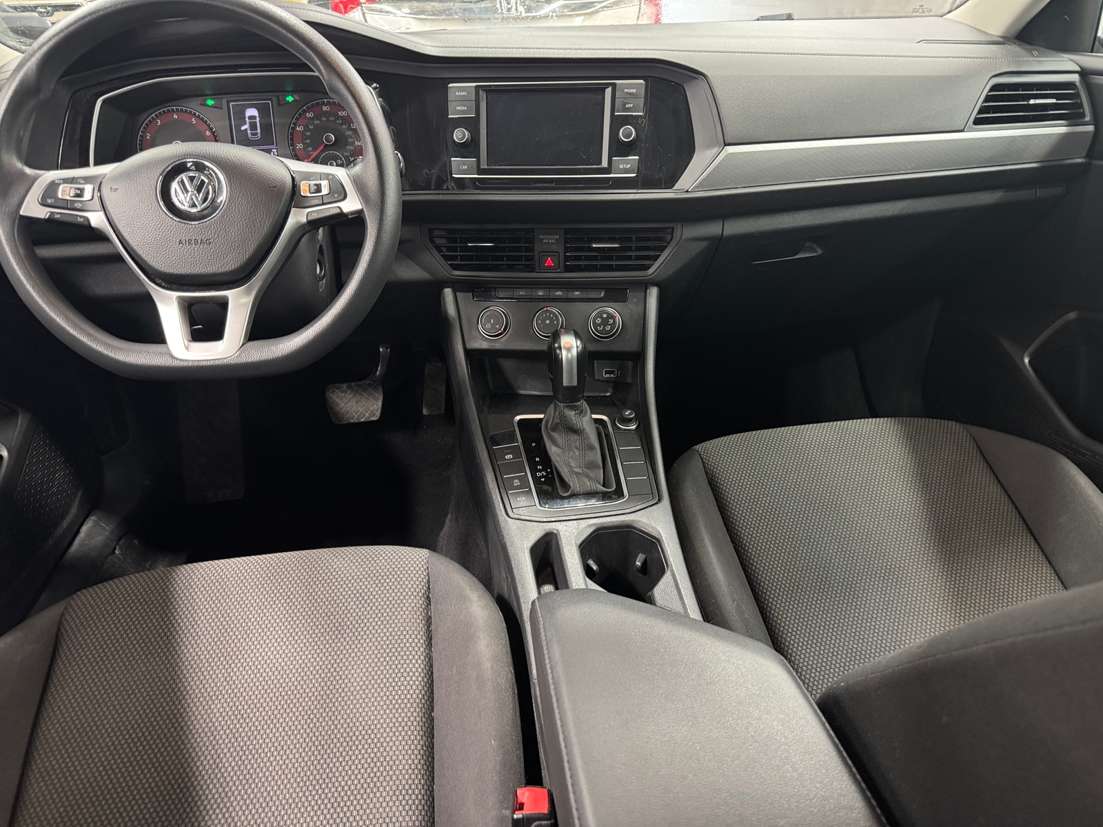 Thumbnail: 2019 Volkswagen Jetta - 3