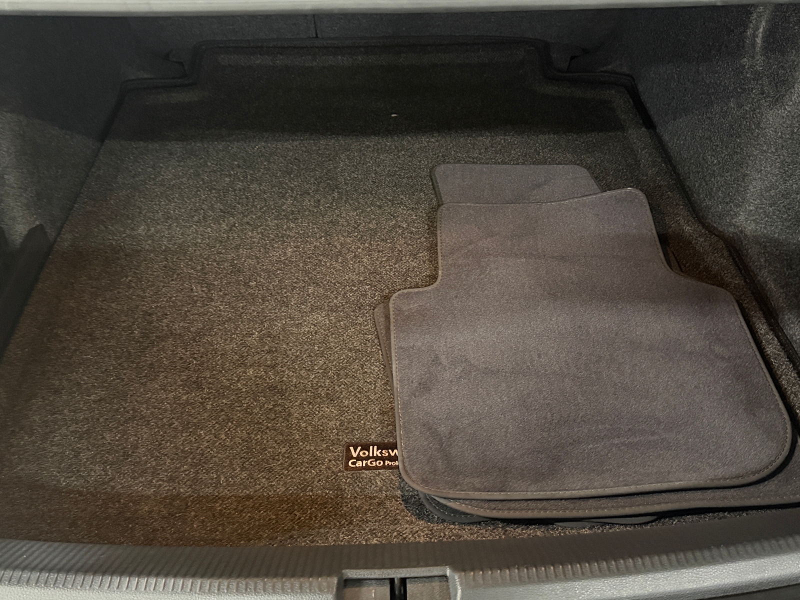 Thumbnail: 2018 Volkswagen Passat - 6