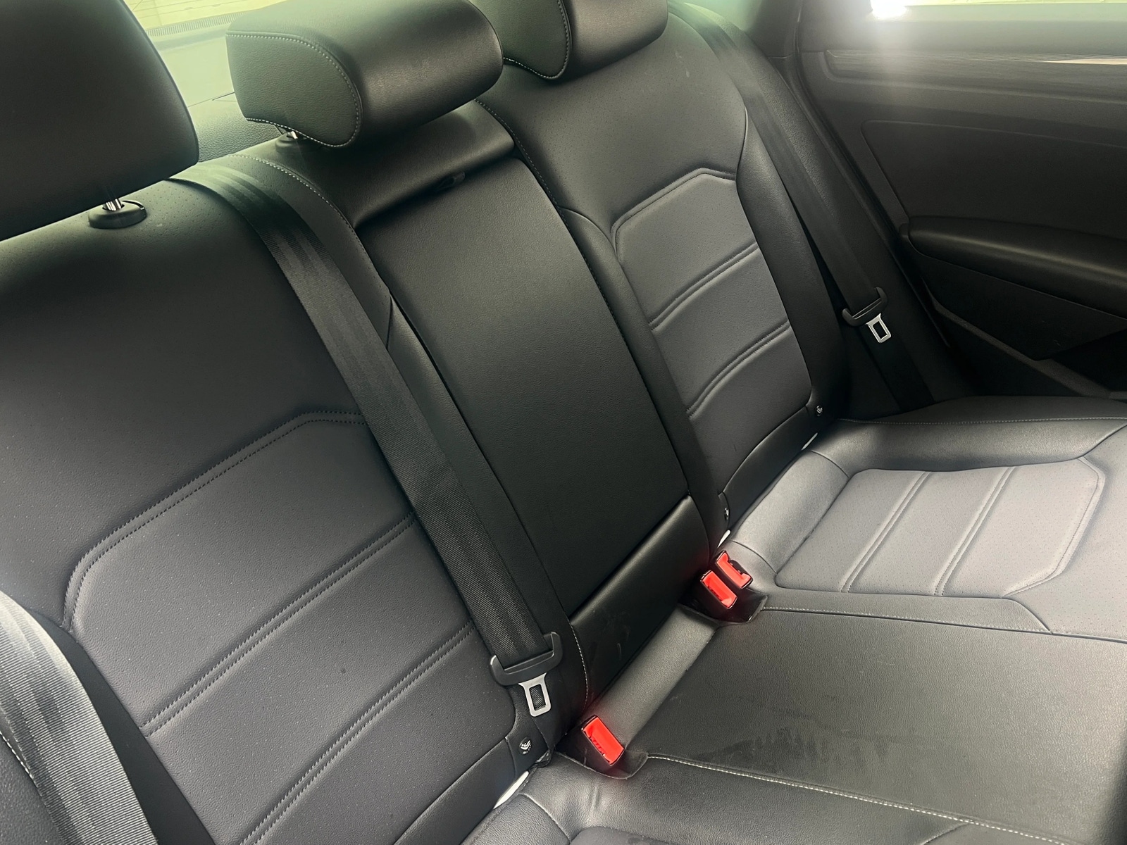 Thumbnail: 2022 Volkswagen Passat - 5