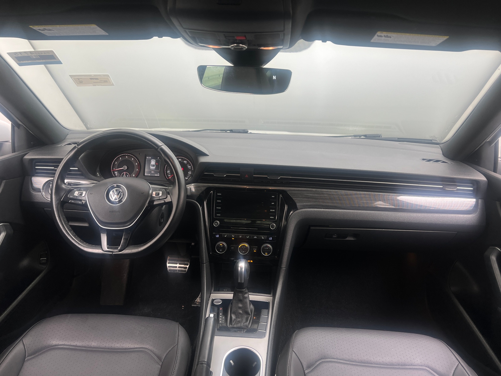 Thumbnail: 2022 Volkswagen Passat - 2