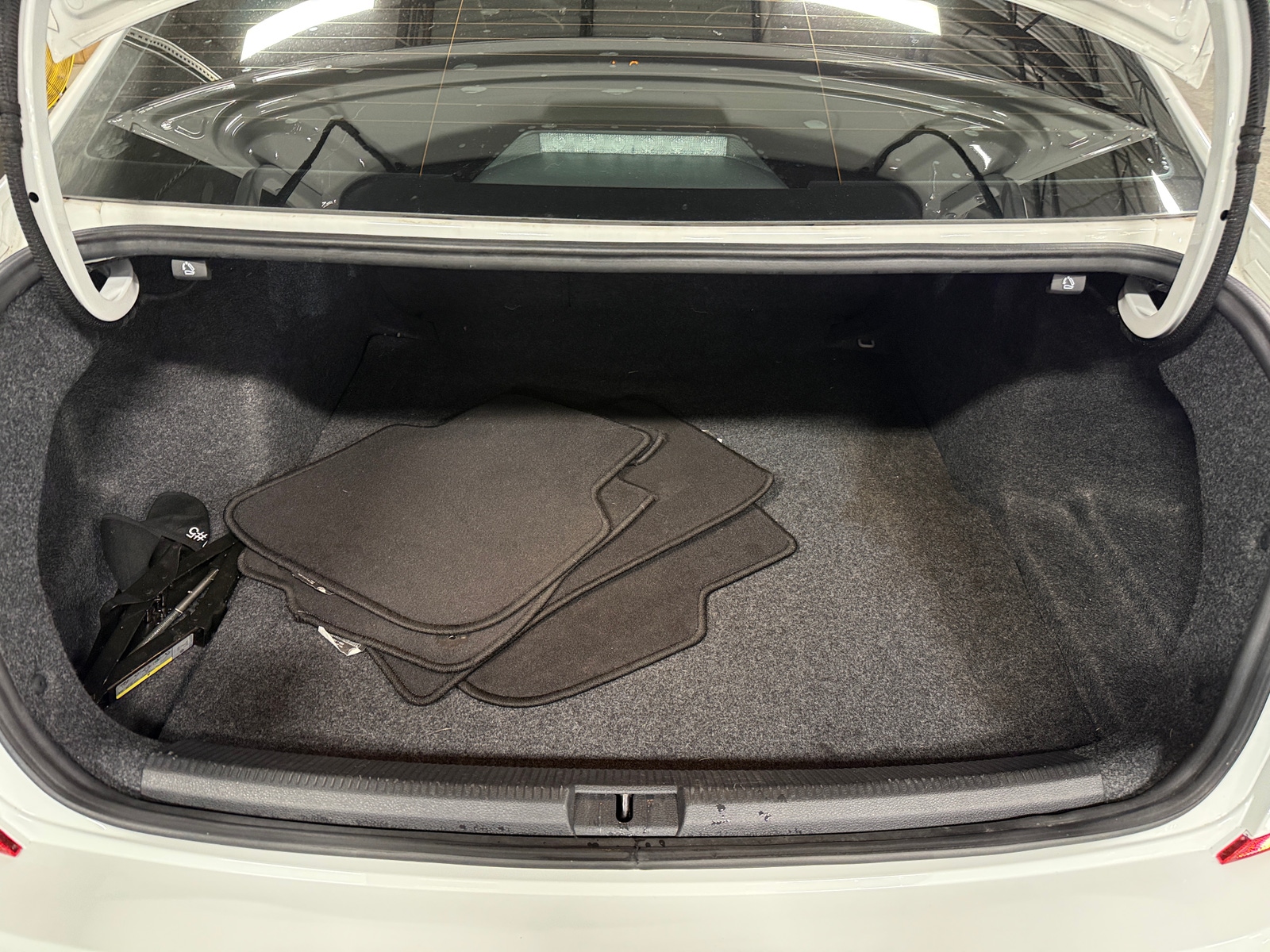 Thumbnail: 2022 Volkswagen Passat - 6