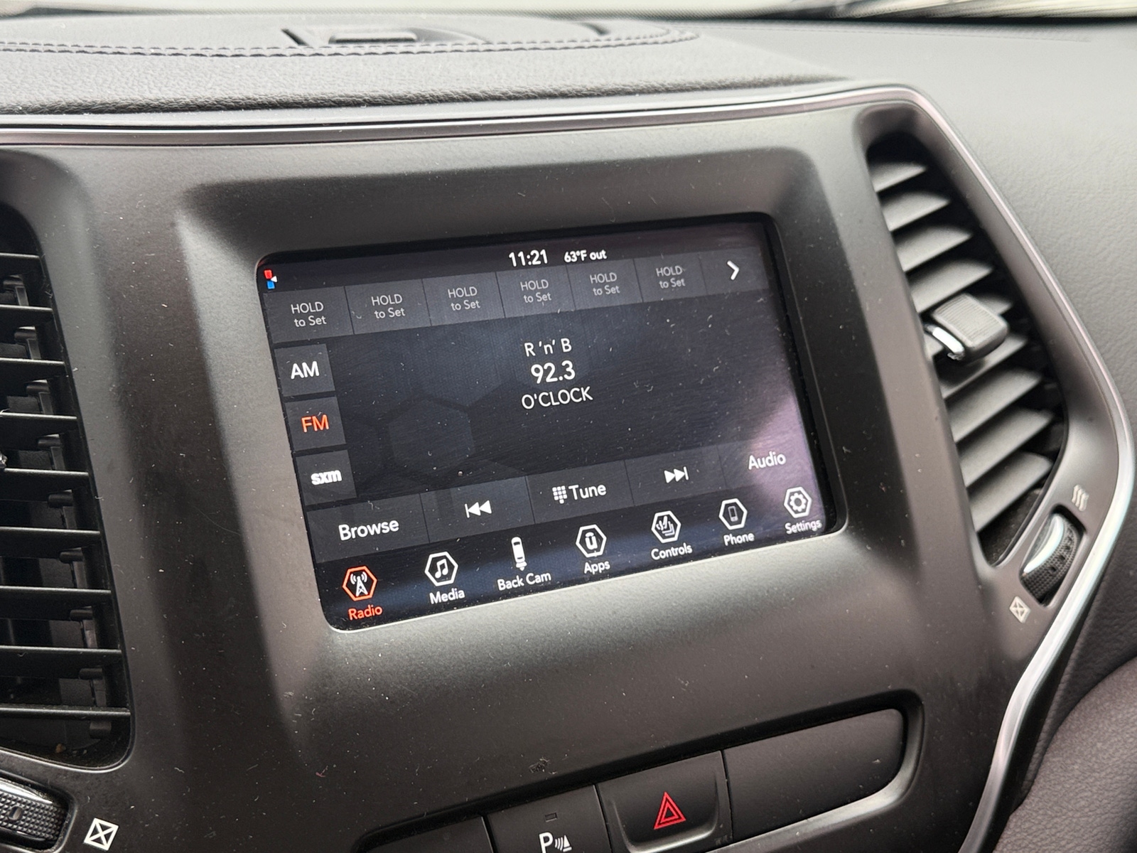 Thumbnail: 2019 Jeep Cherokee - 4