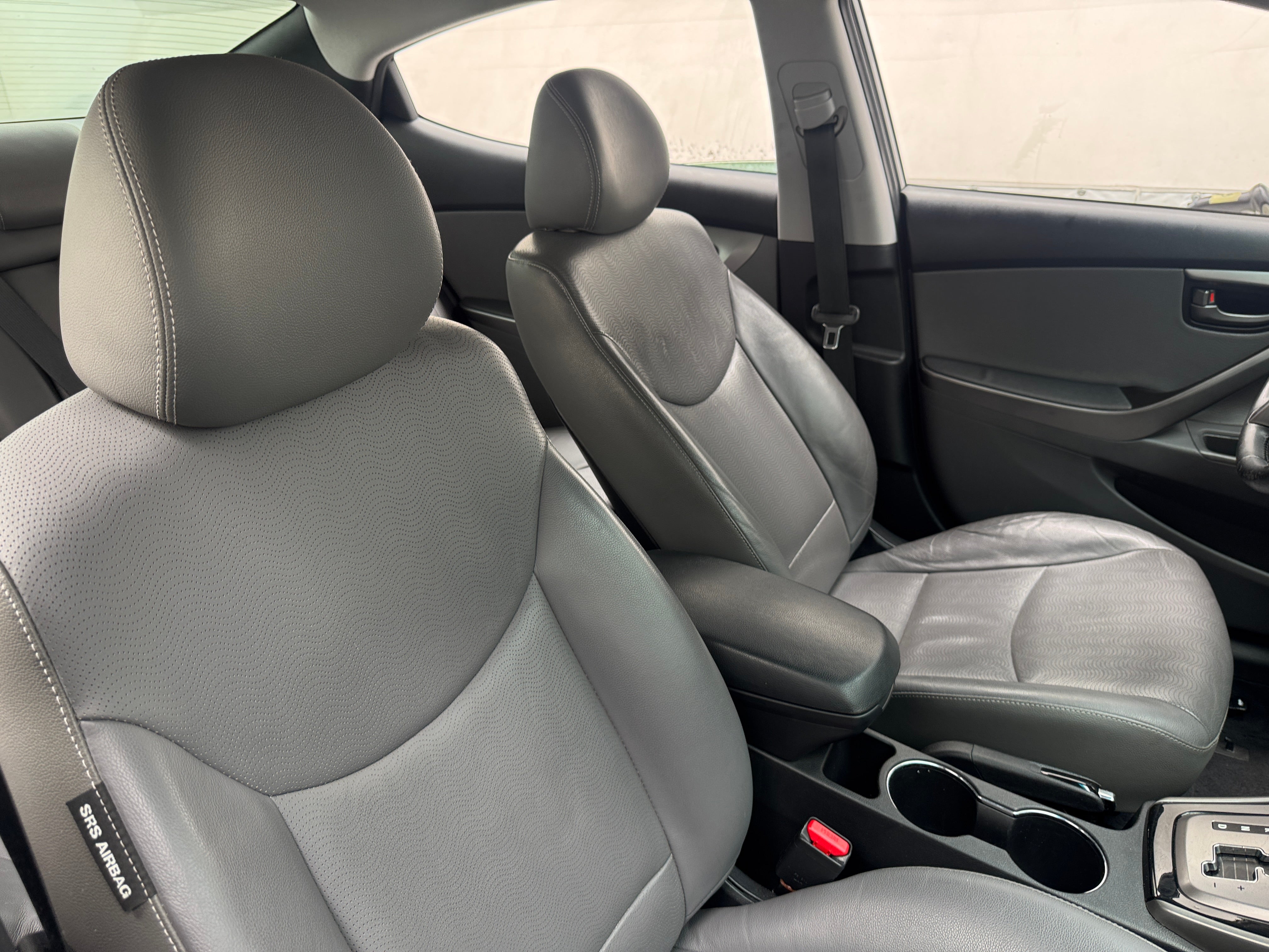 Used 2013 Hyundai Elantra Limited with VIN KMHDH4AE0DU924928 for sale in Auburn, WA