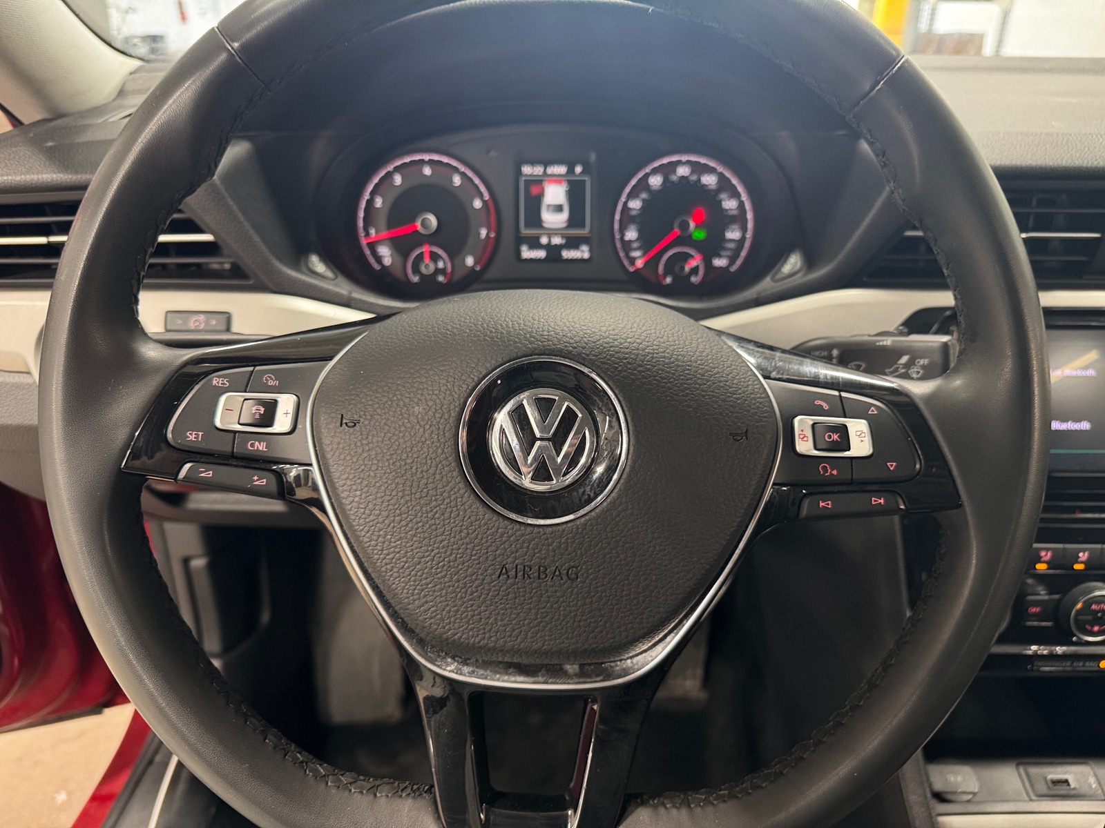 Thumbnail: 2022 Volkswagen Passat - 4