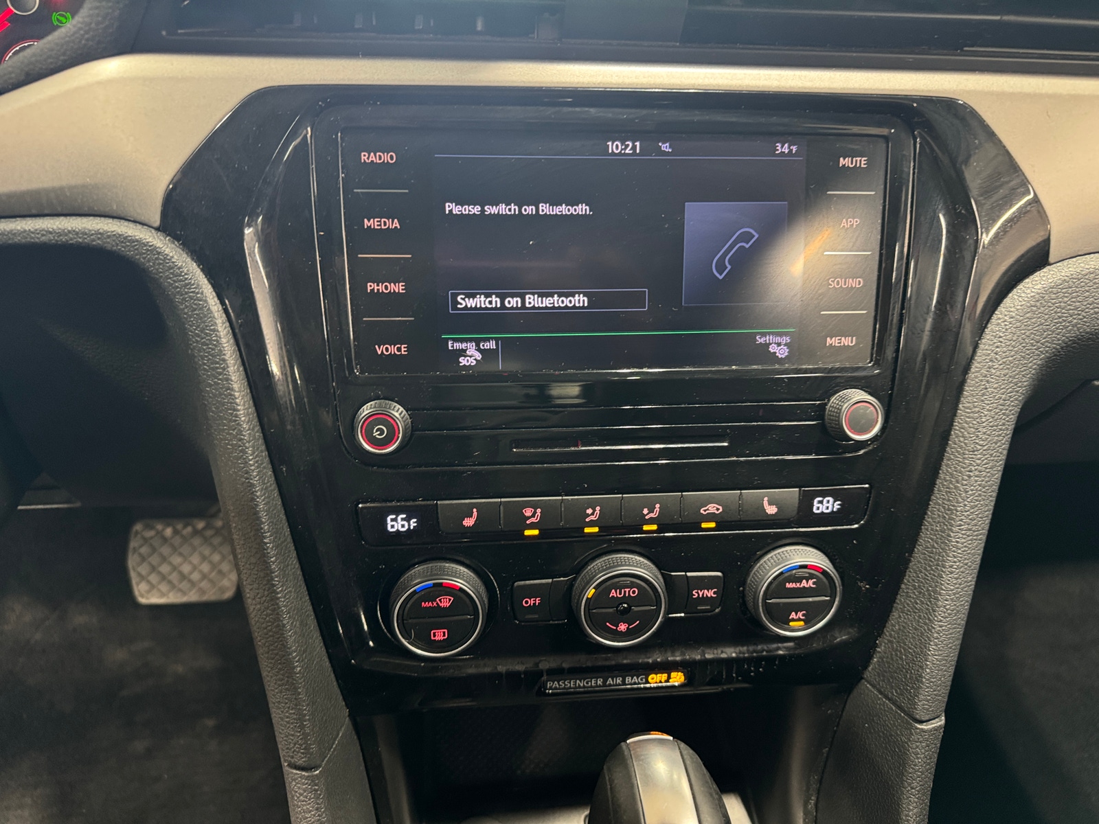 Thumbnail: 2022 Volkswagen Passat - 3