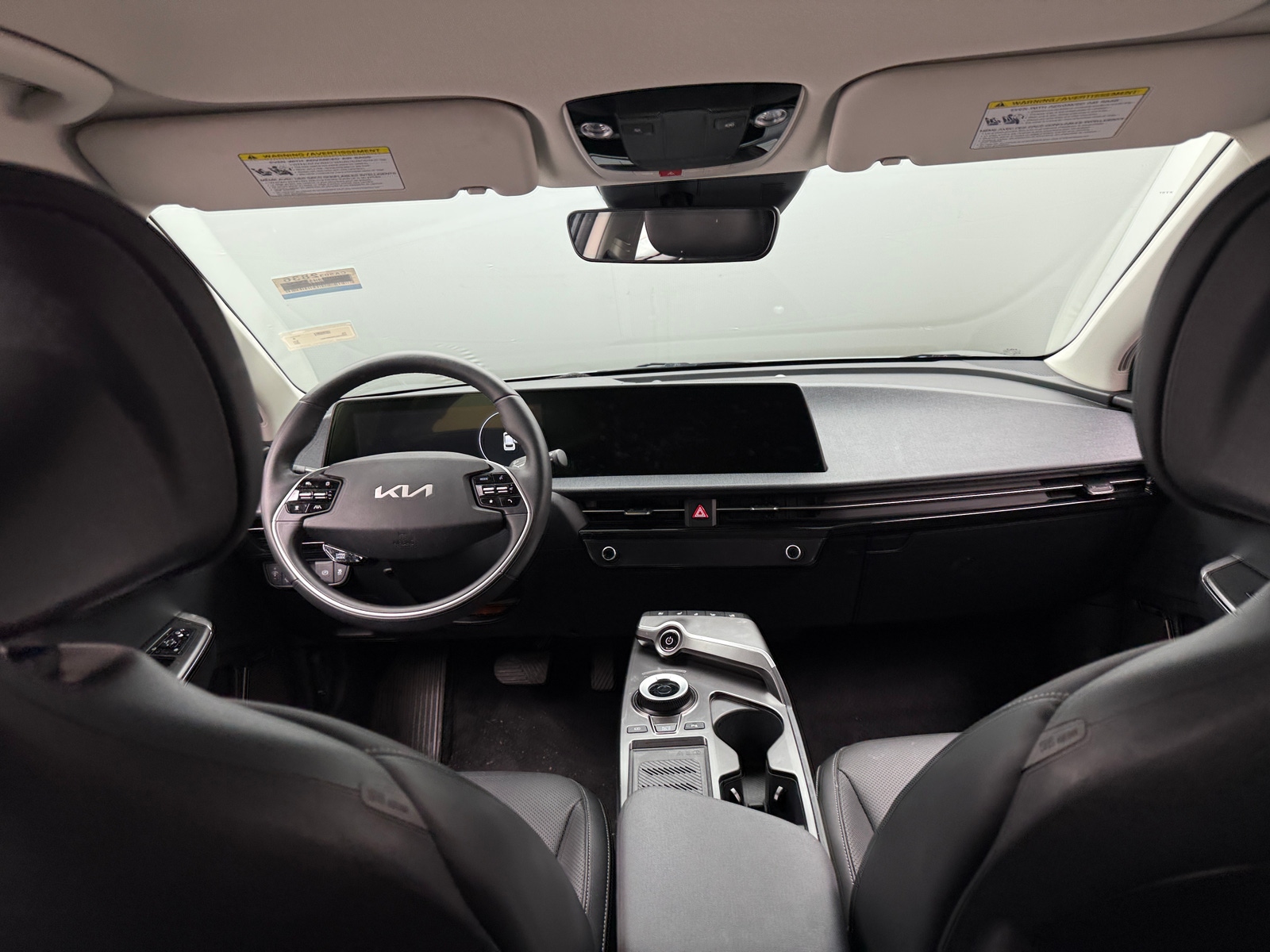 Thumbnail: 2022 Kia EV6 - 2