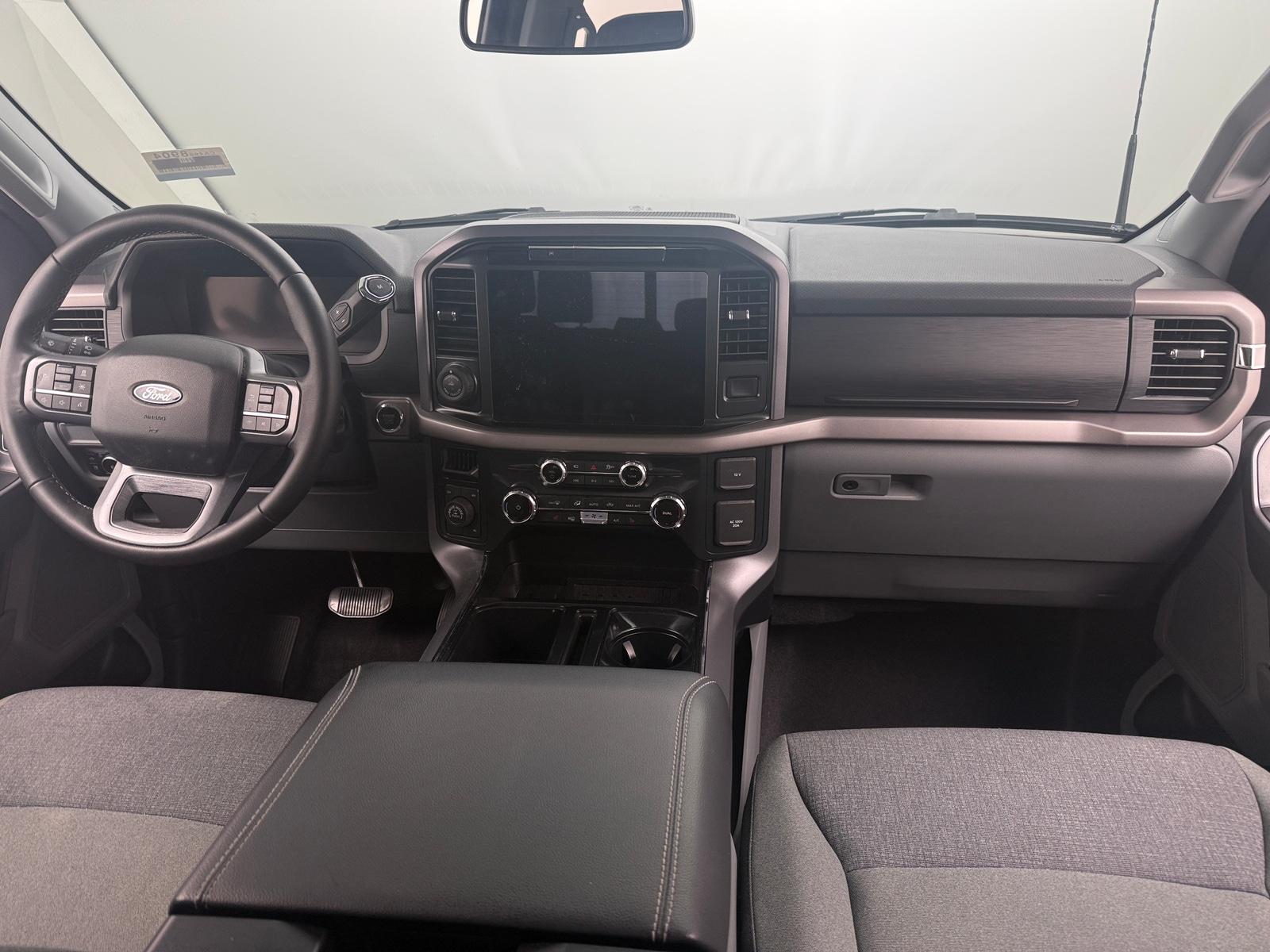 Thumbnail: 2025 Ford Econoline - 3