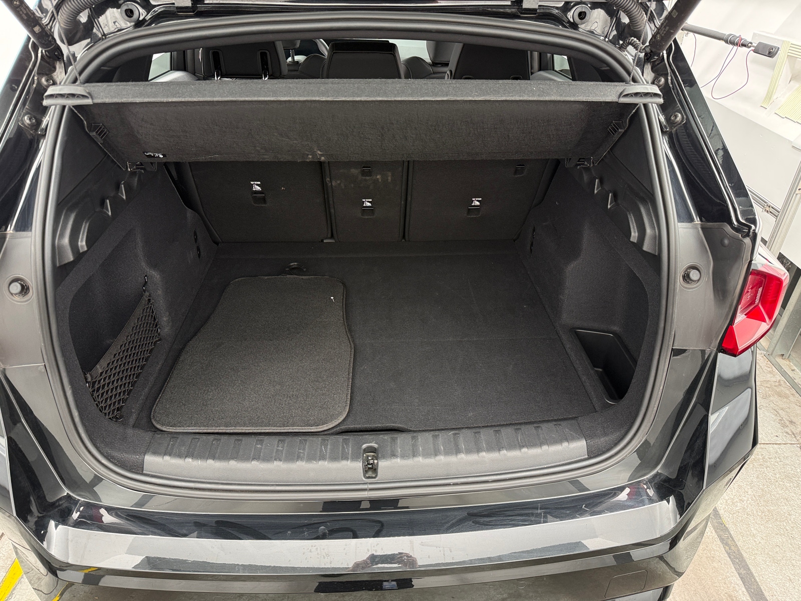 Thumbnail: 2026 BMW X1 - 6