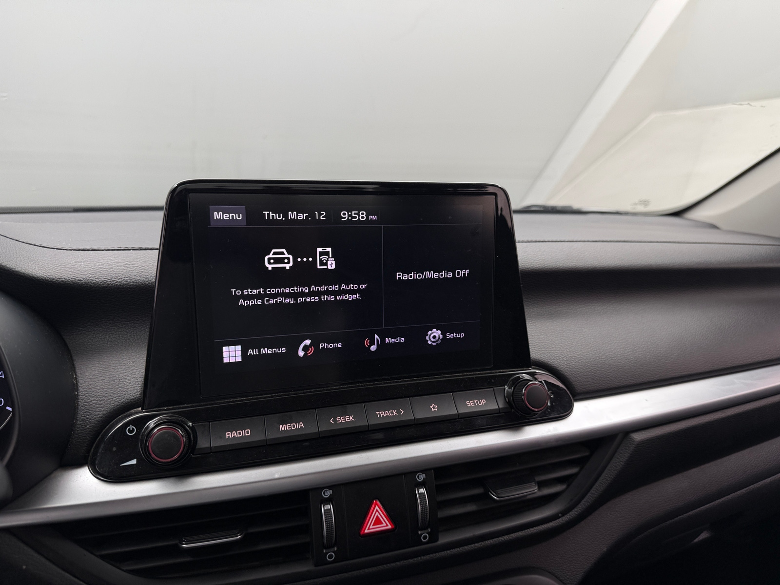 Thumbnail: 2024 Kia Forte - 4