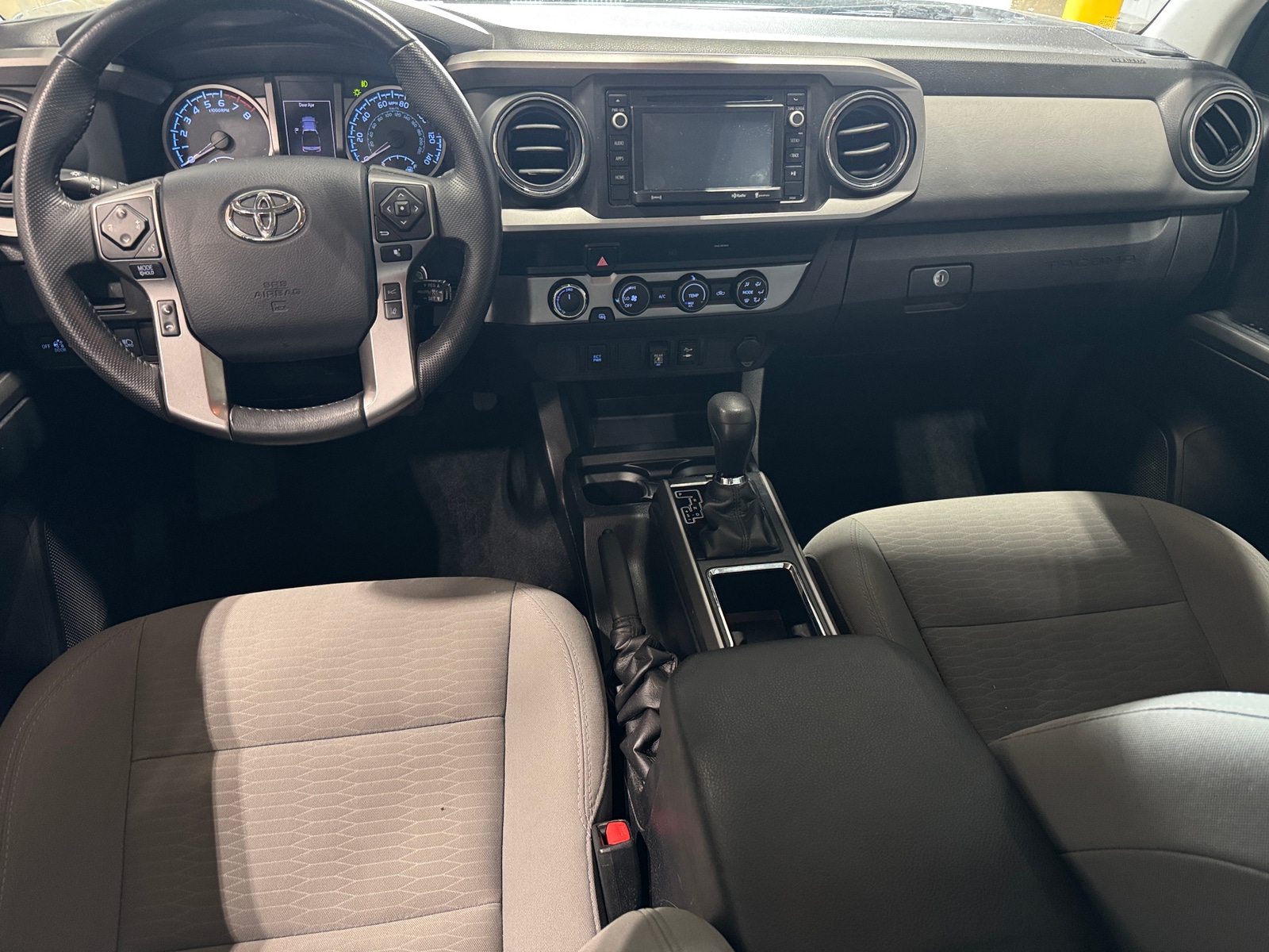 Thumbnail: 2019 Toyota Tacoma - 3