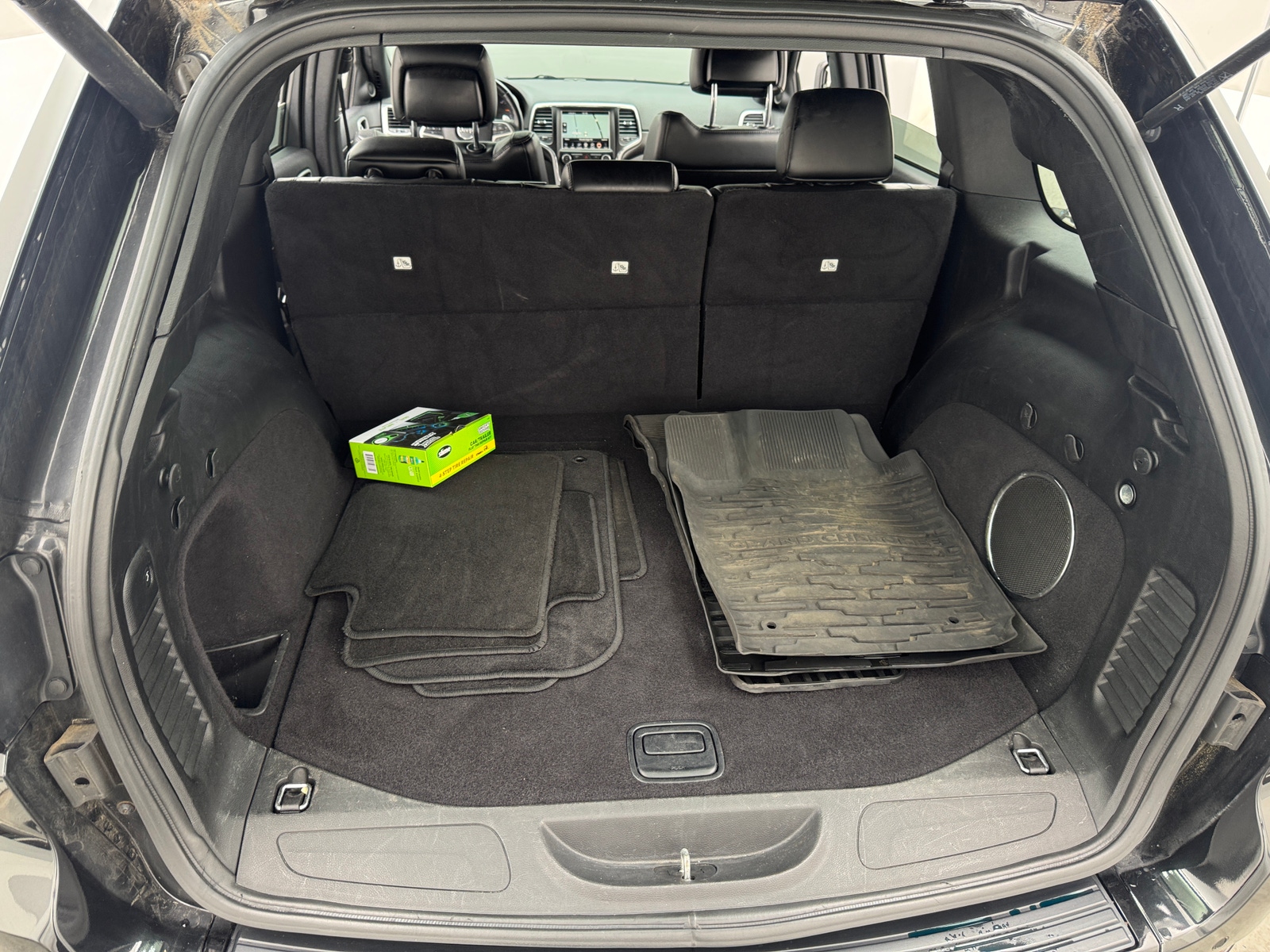 Thumbnail: 2015 Jeep Grand Cherokee - 7