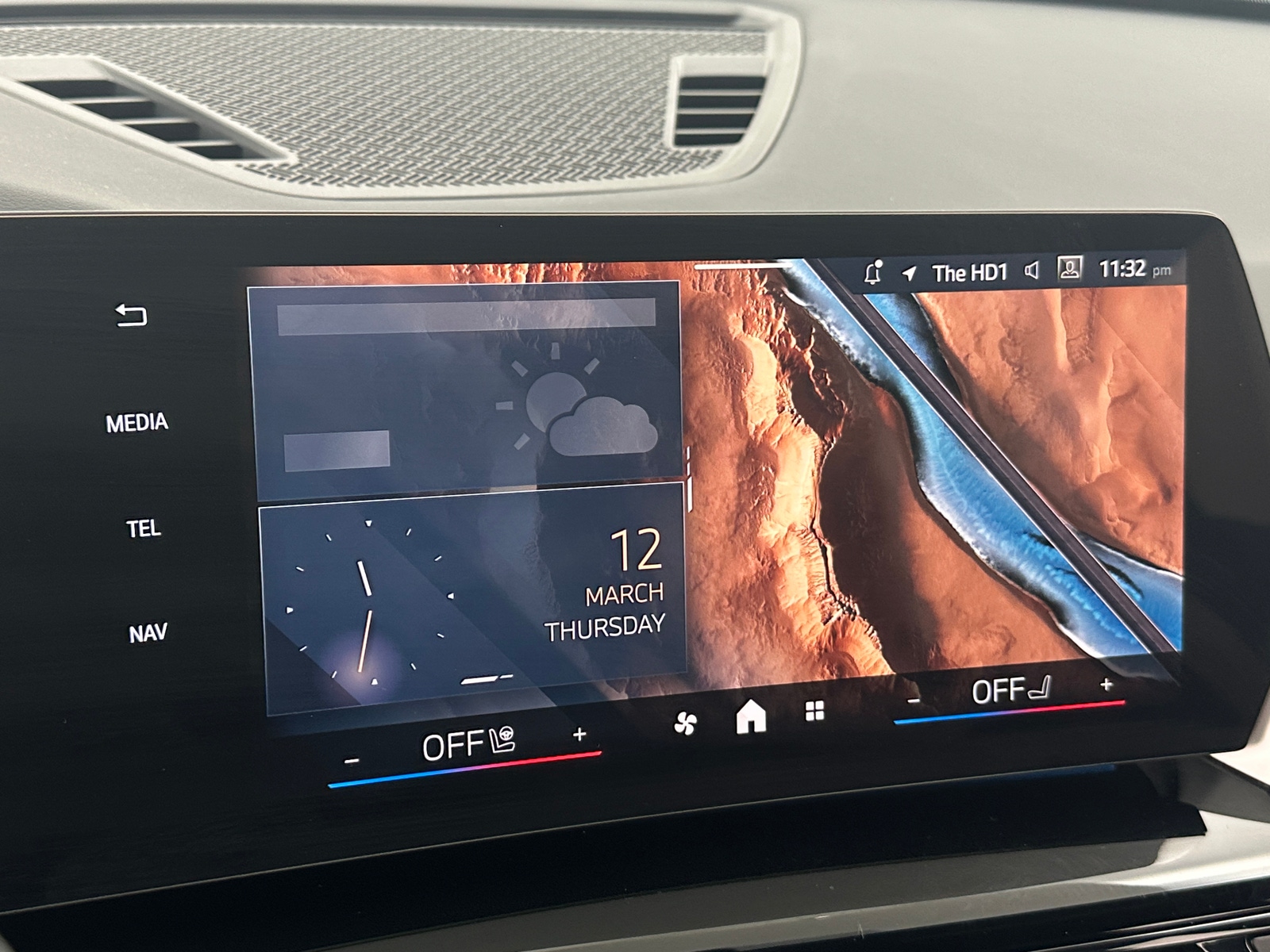 Thumbnail: 2025 BMW X1 - 3