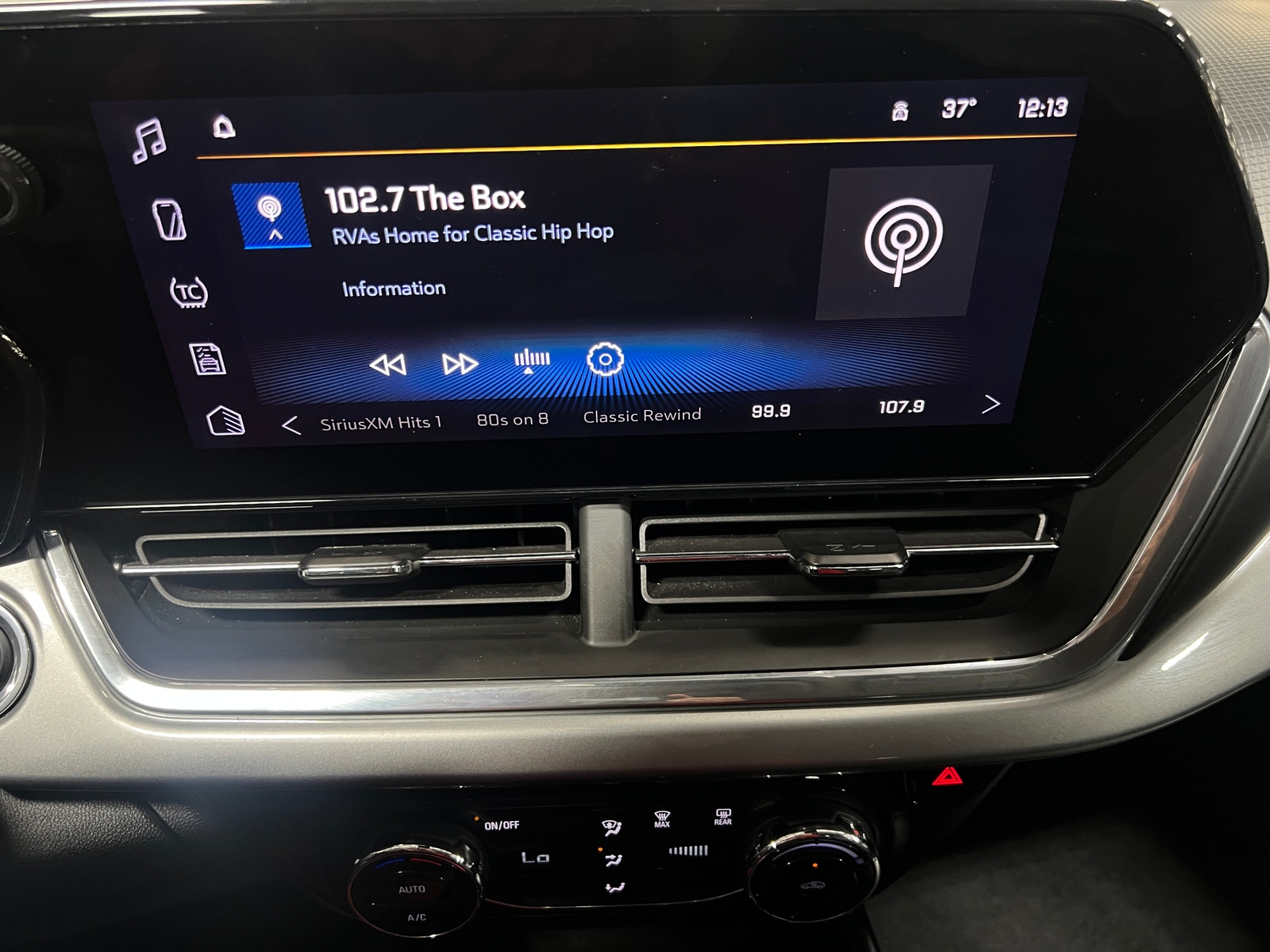 Thumbnail: 2025 Chevrolet Trax - 4