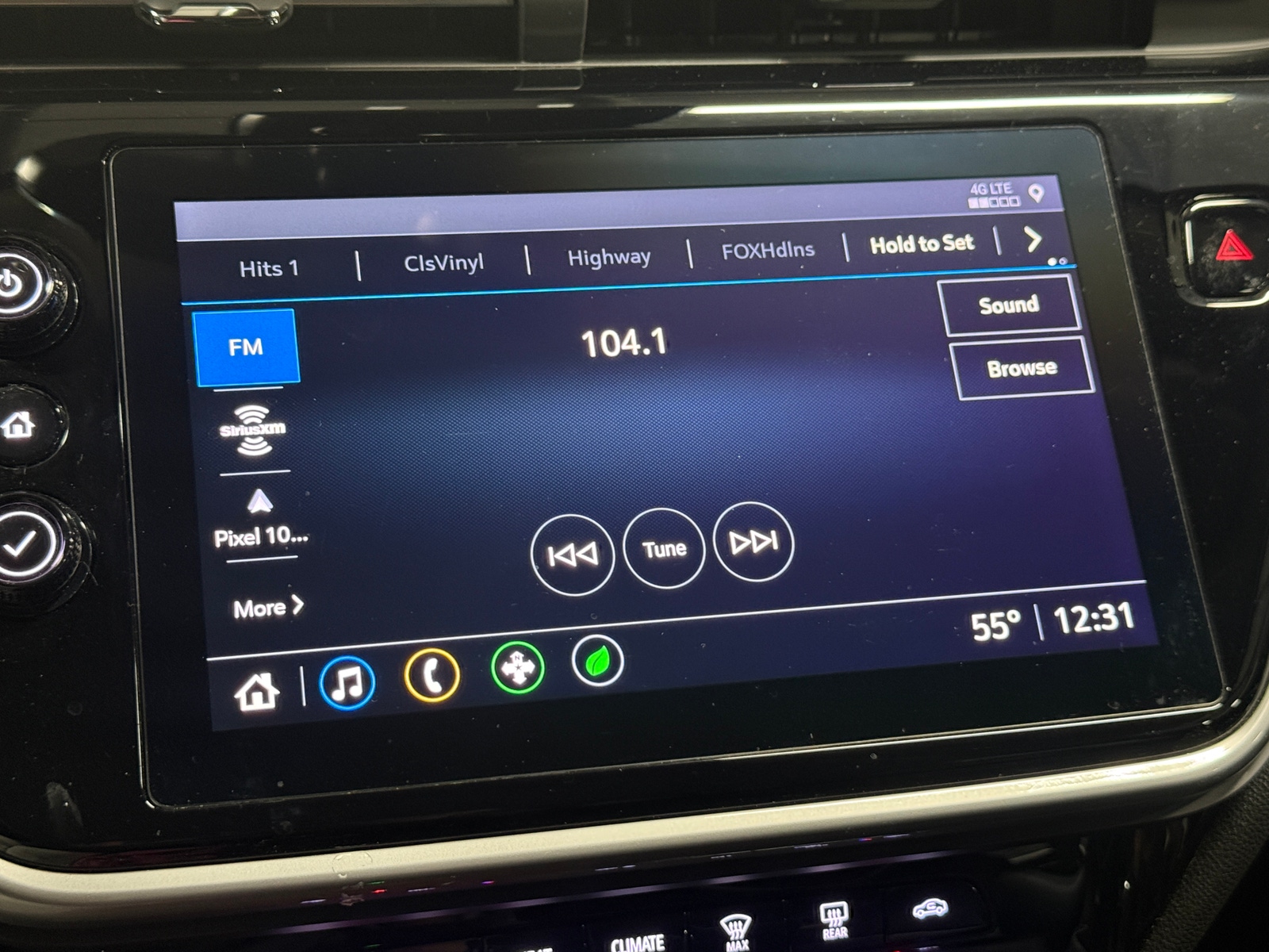 Thumbnail: 2022 Chevrolet Bolt EUV - 3