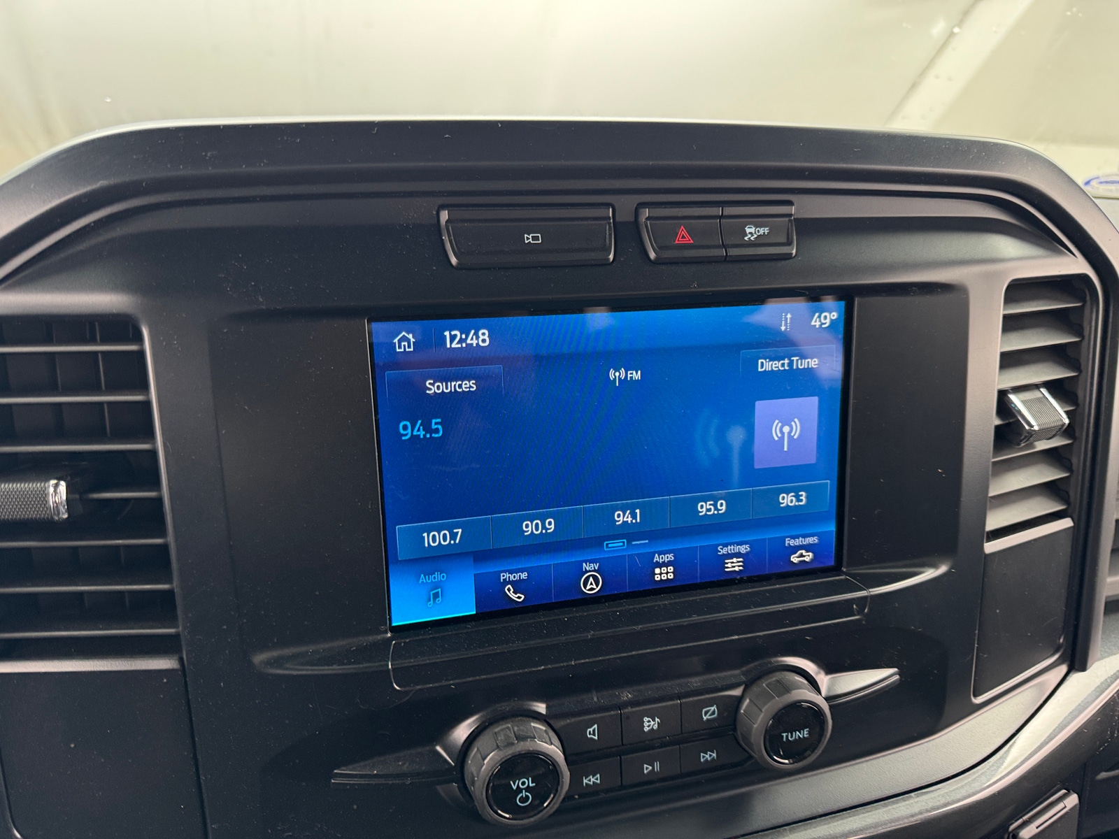 Thumbnail: 2022 Ford Econoline - 4