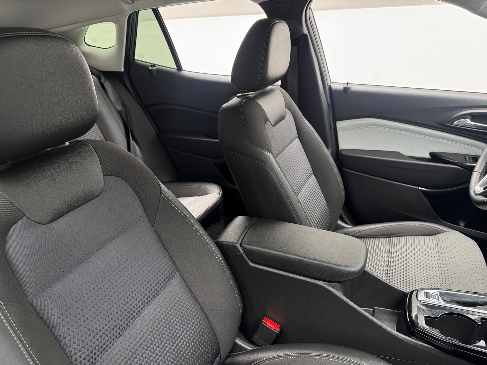 Thumbnail: 2024 Chevrolet Trax - 2