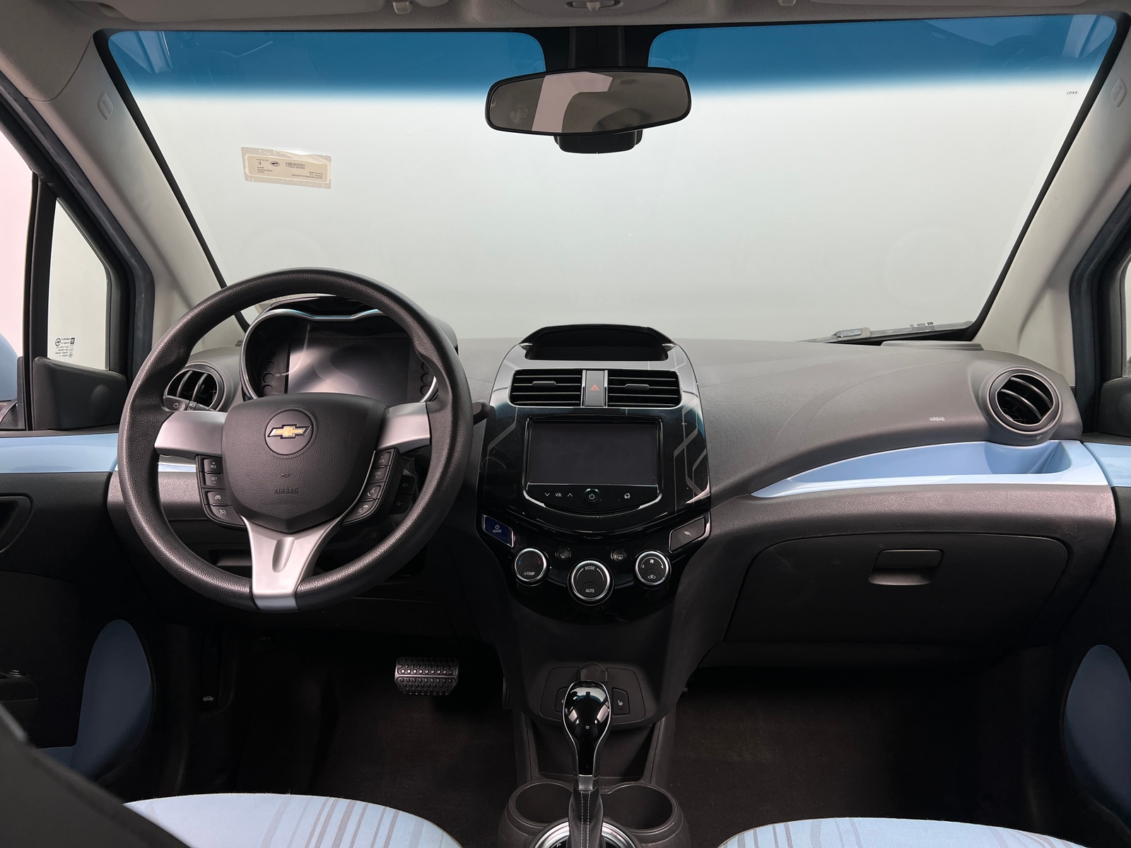 Thumbnail: 2015 Chevrolet Spark - 3