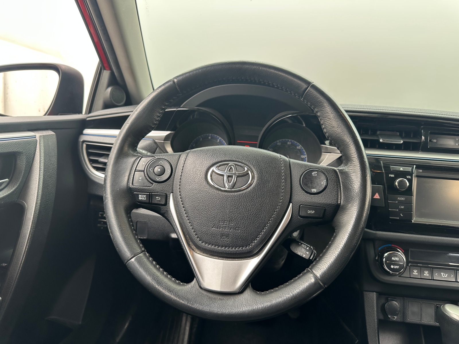 Thumbnail: 2014 Toyota Corolla - 5