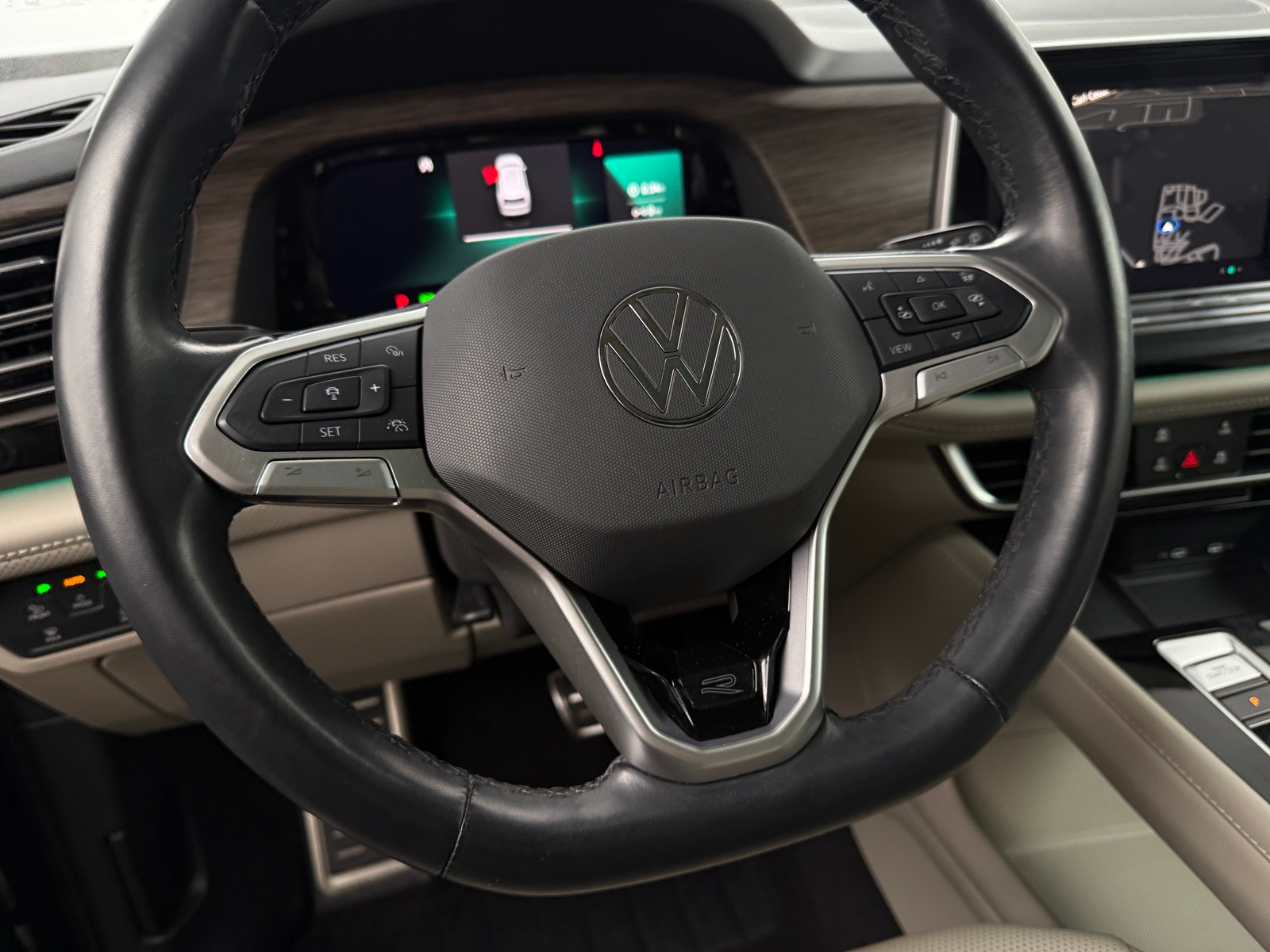 Thumbnail: 2024 Volkswagen Atlas - 4