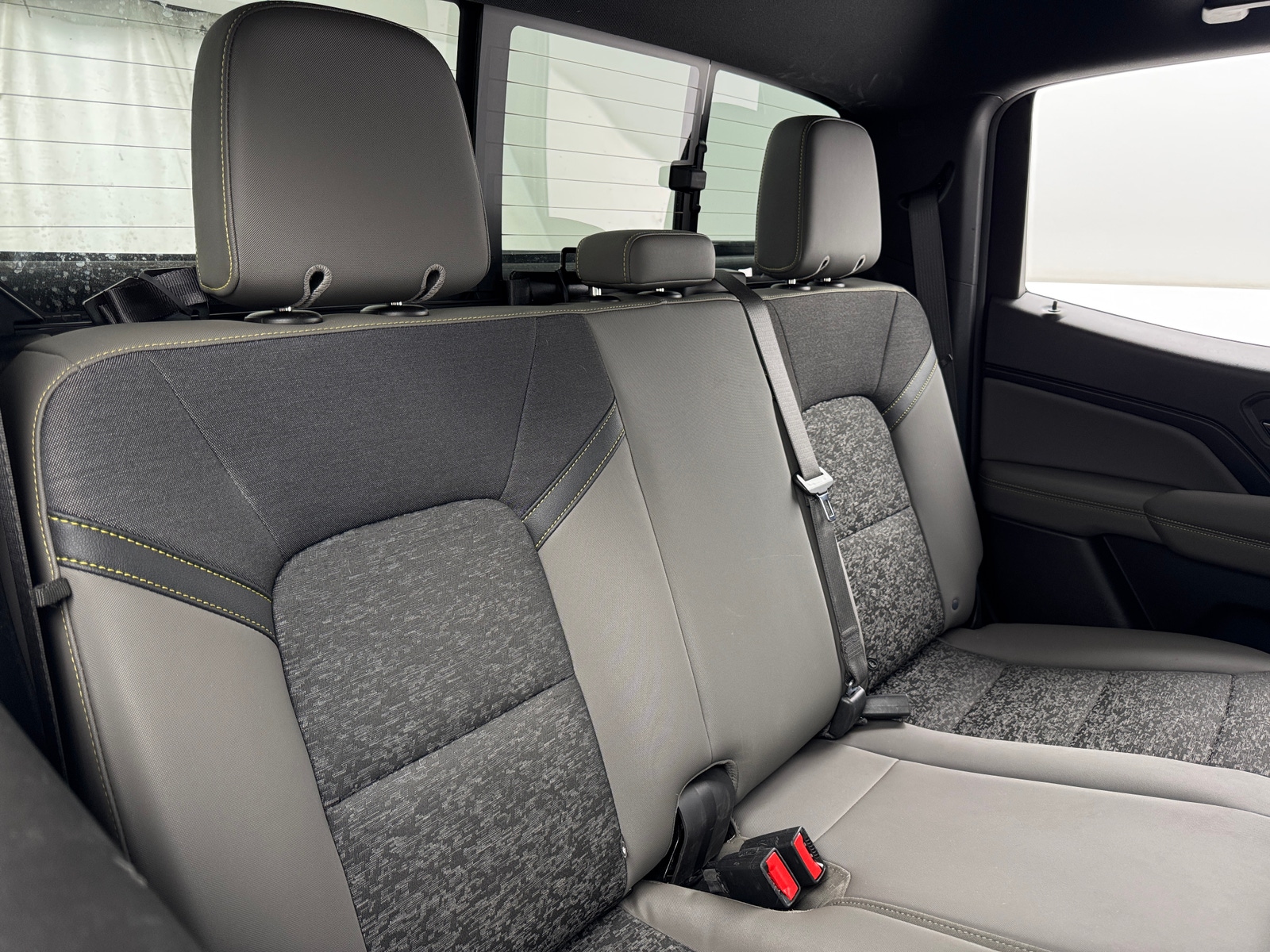 Thumbnail: 2024 Chevrolet Colorado - 6