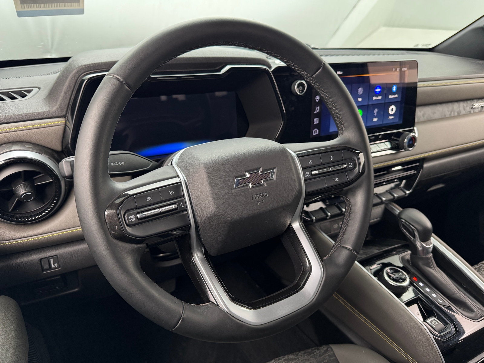 Thumbnail: 2024 Chevrolet Colorado - 5