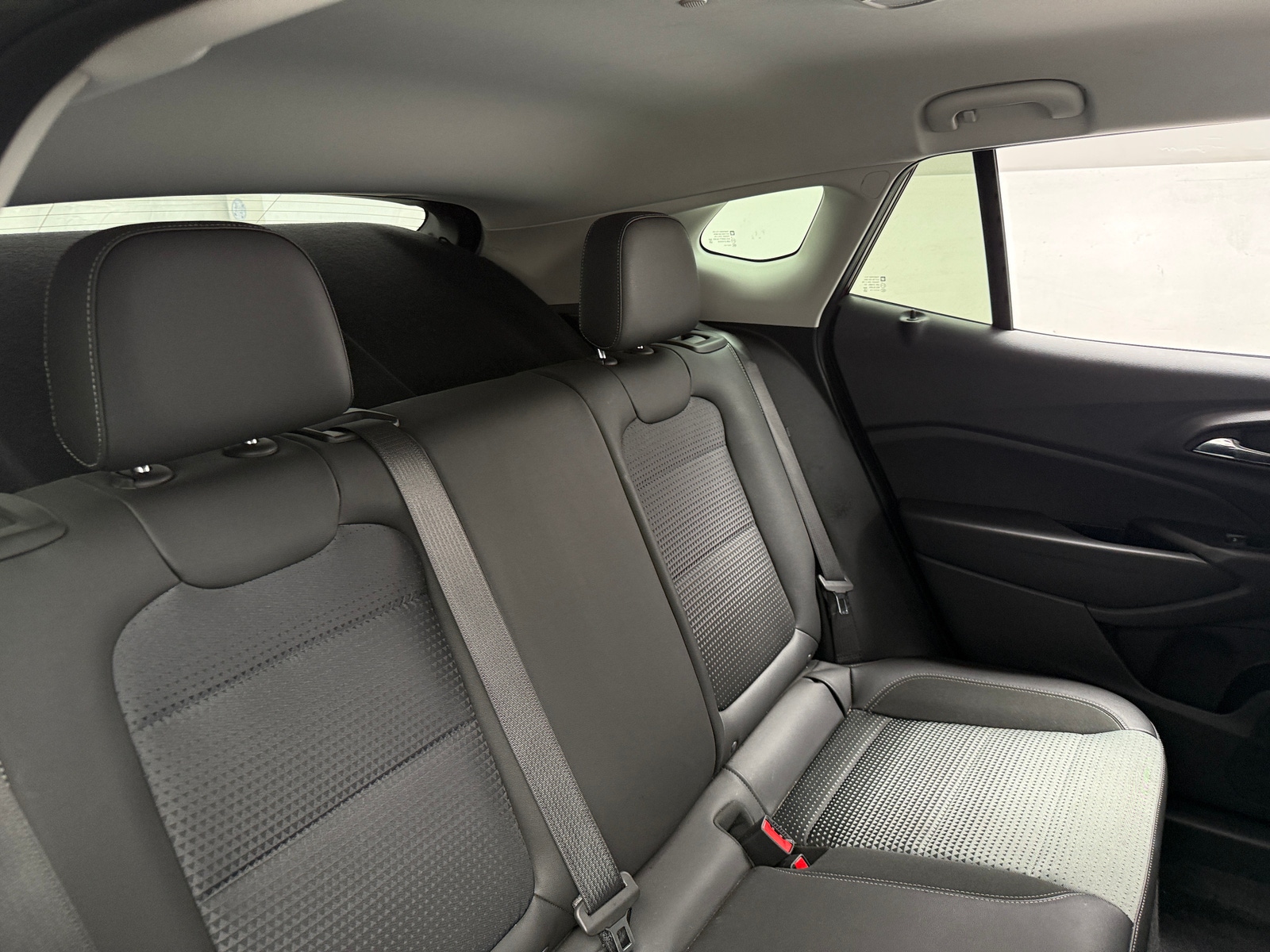 Thumbnail: 2025 Chevrolet Trax - 6