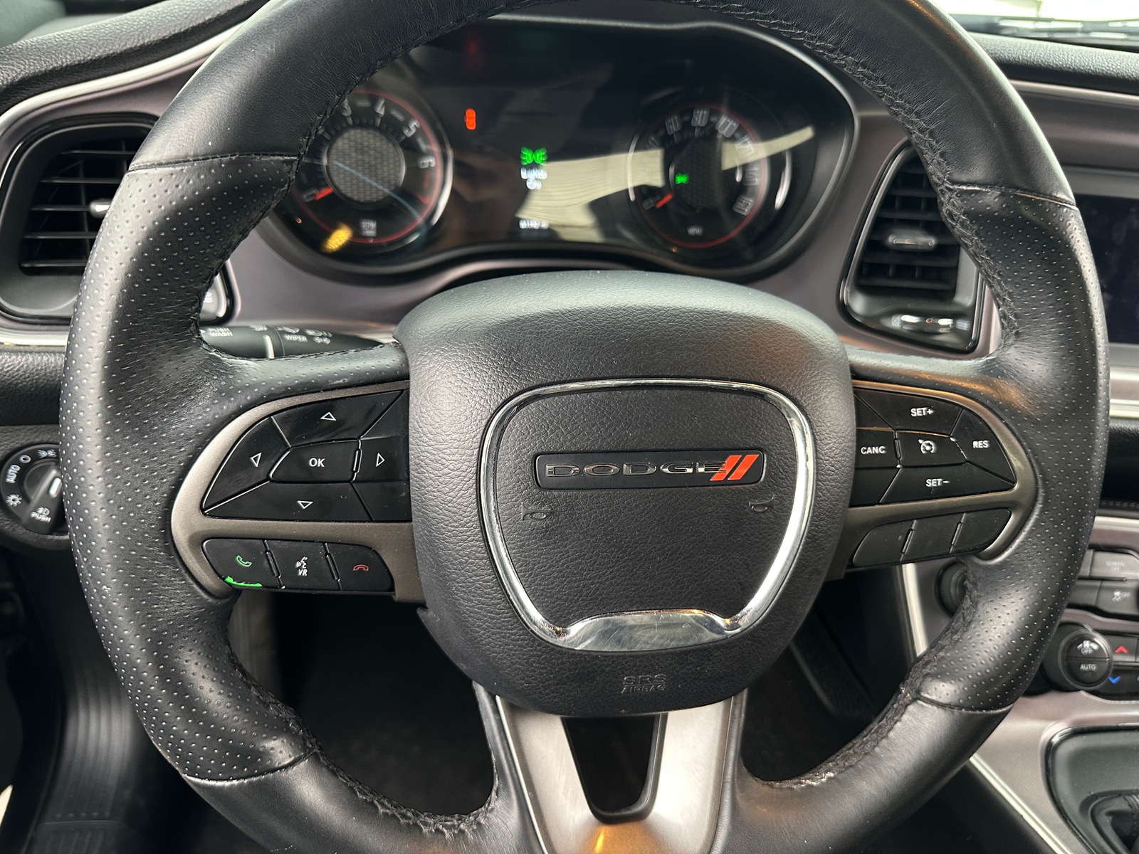 Thumbnail: 2019 Dodge Challenger - 4